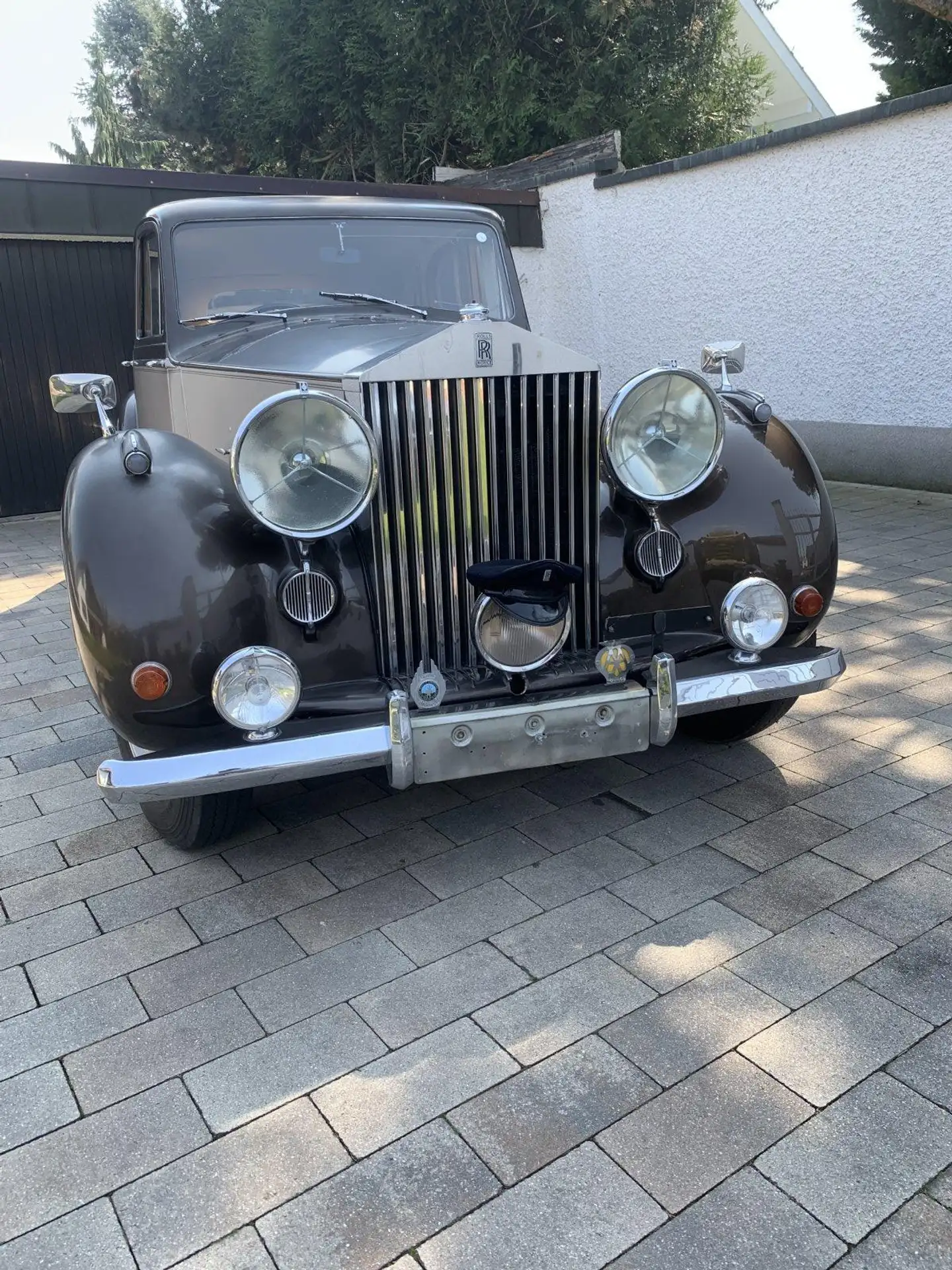 Rolls-Royce - Silver Wraith