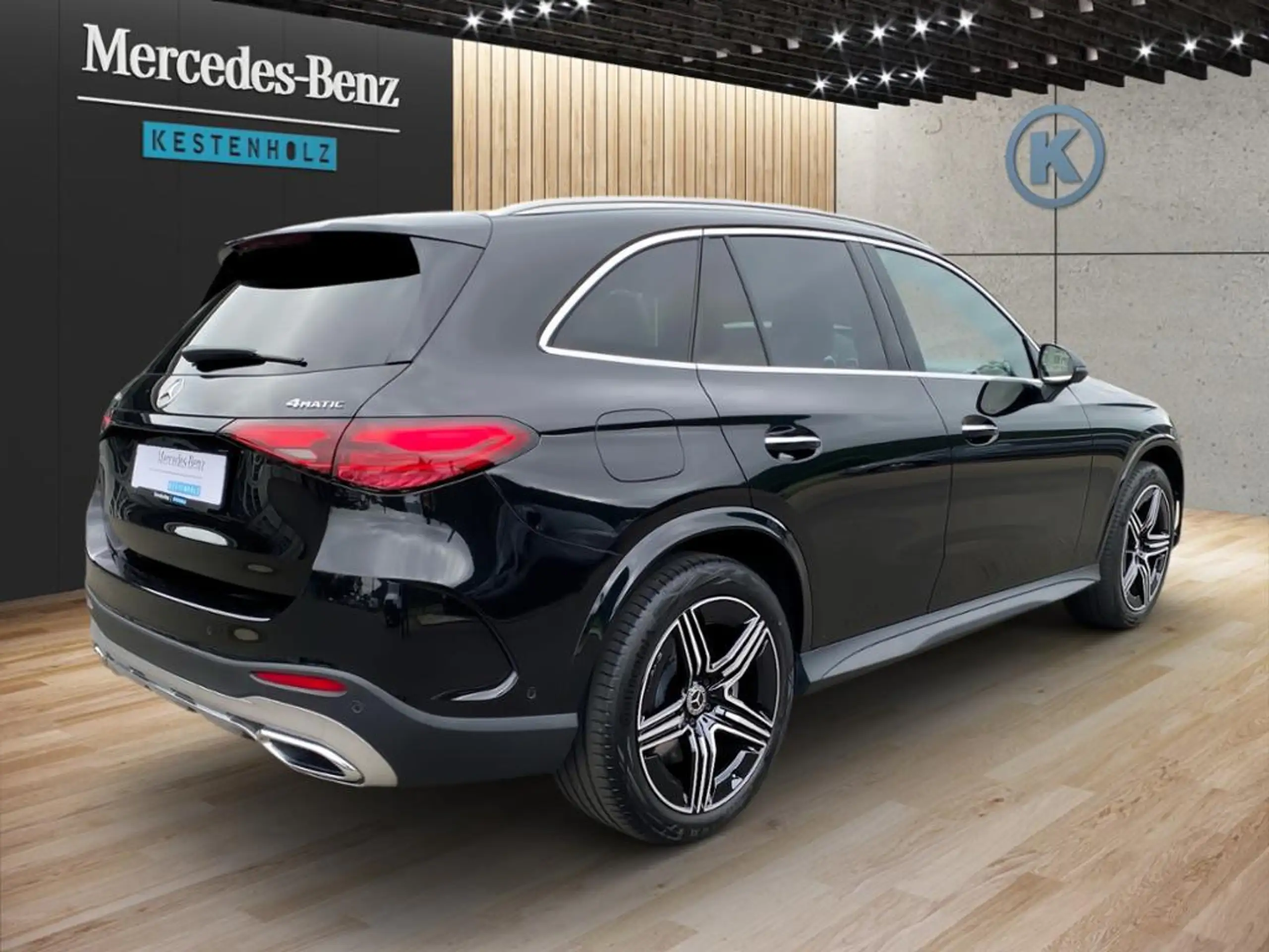 Mercedes-Benz - GLC 300