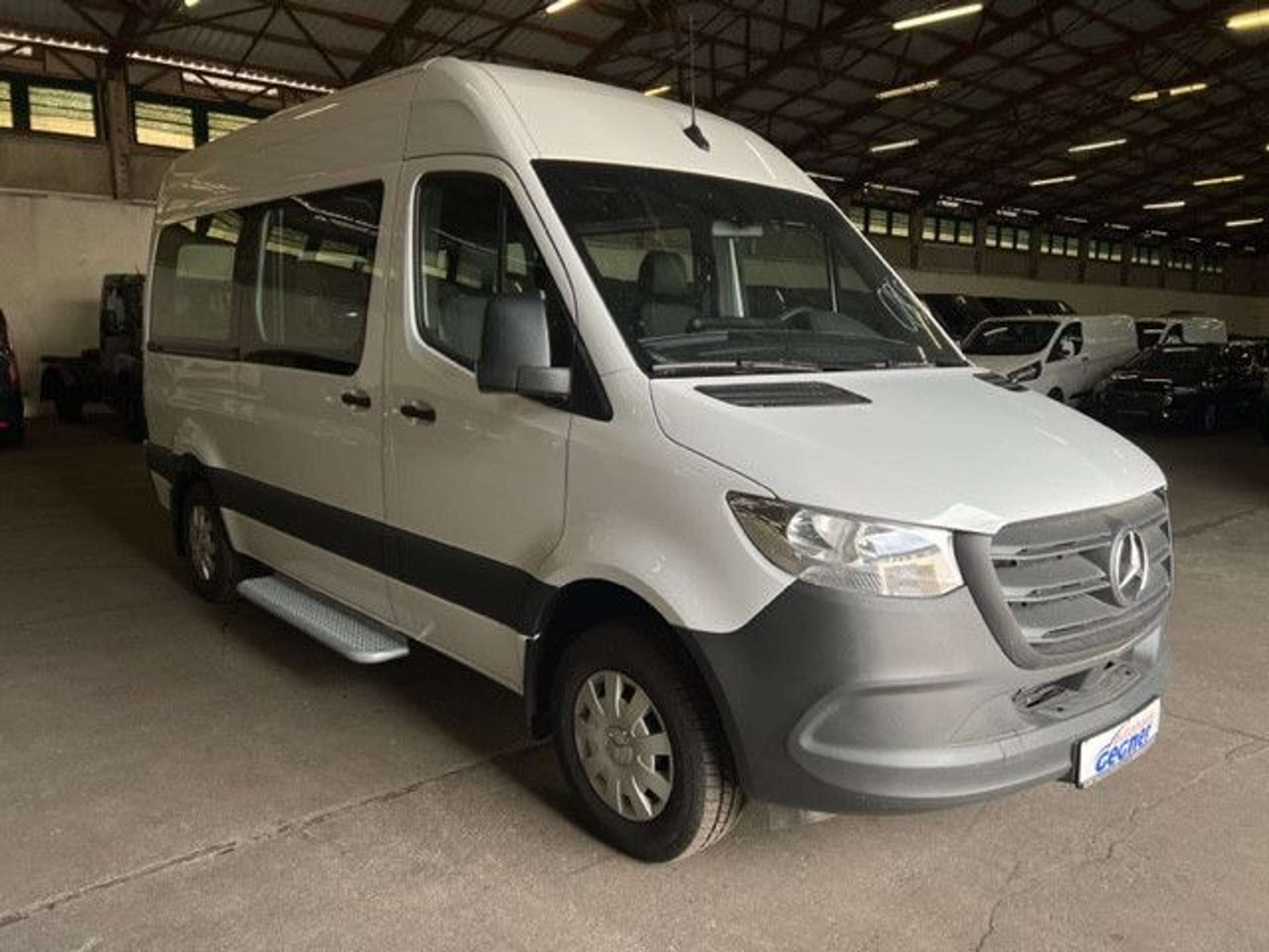 Mercedes-Benz - Sprinter