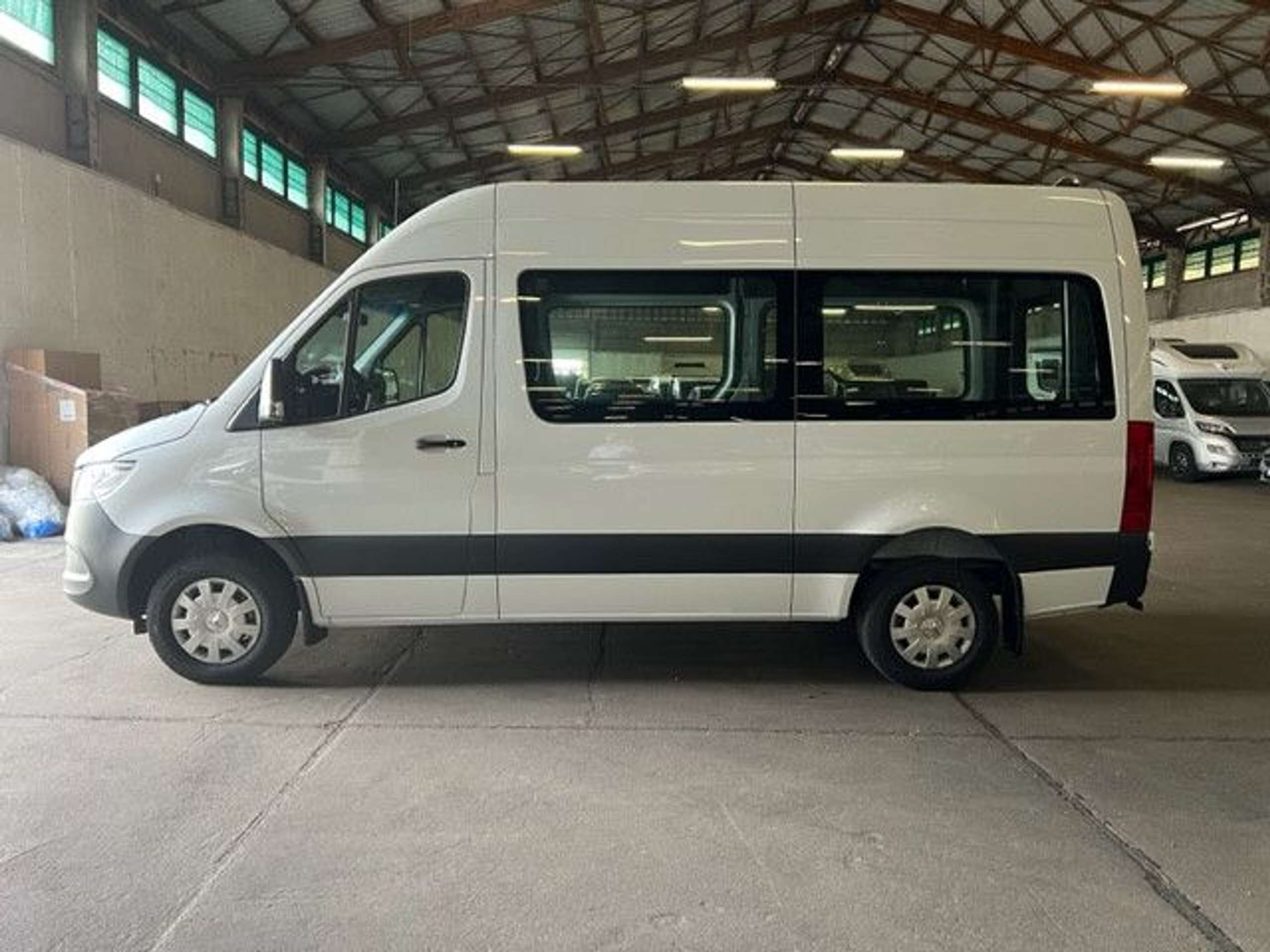 Mercedes-Benz - Sprinter