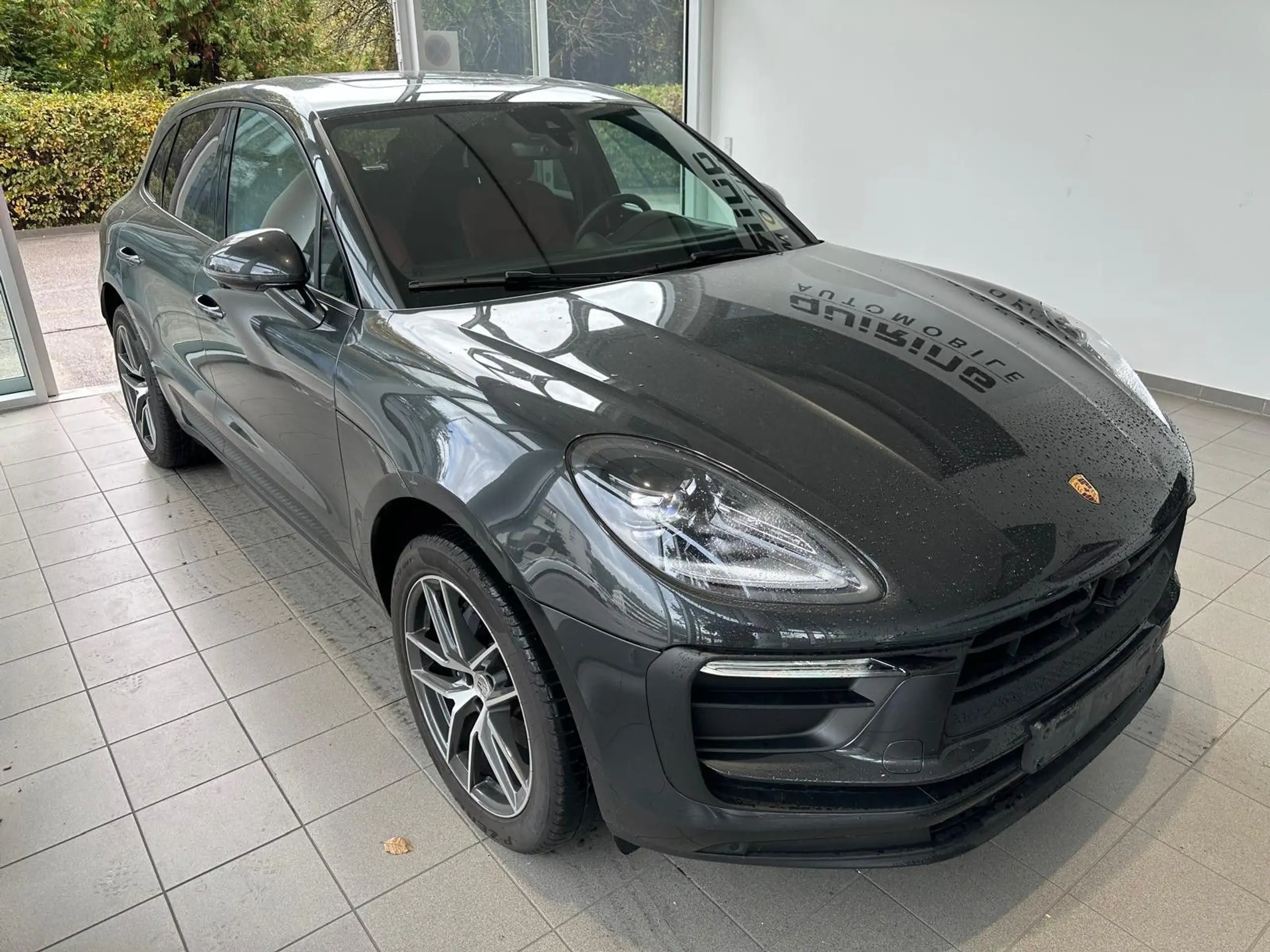 Porsche - Macan