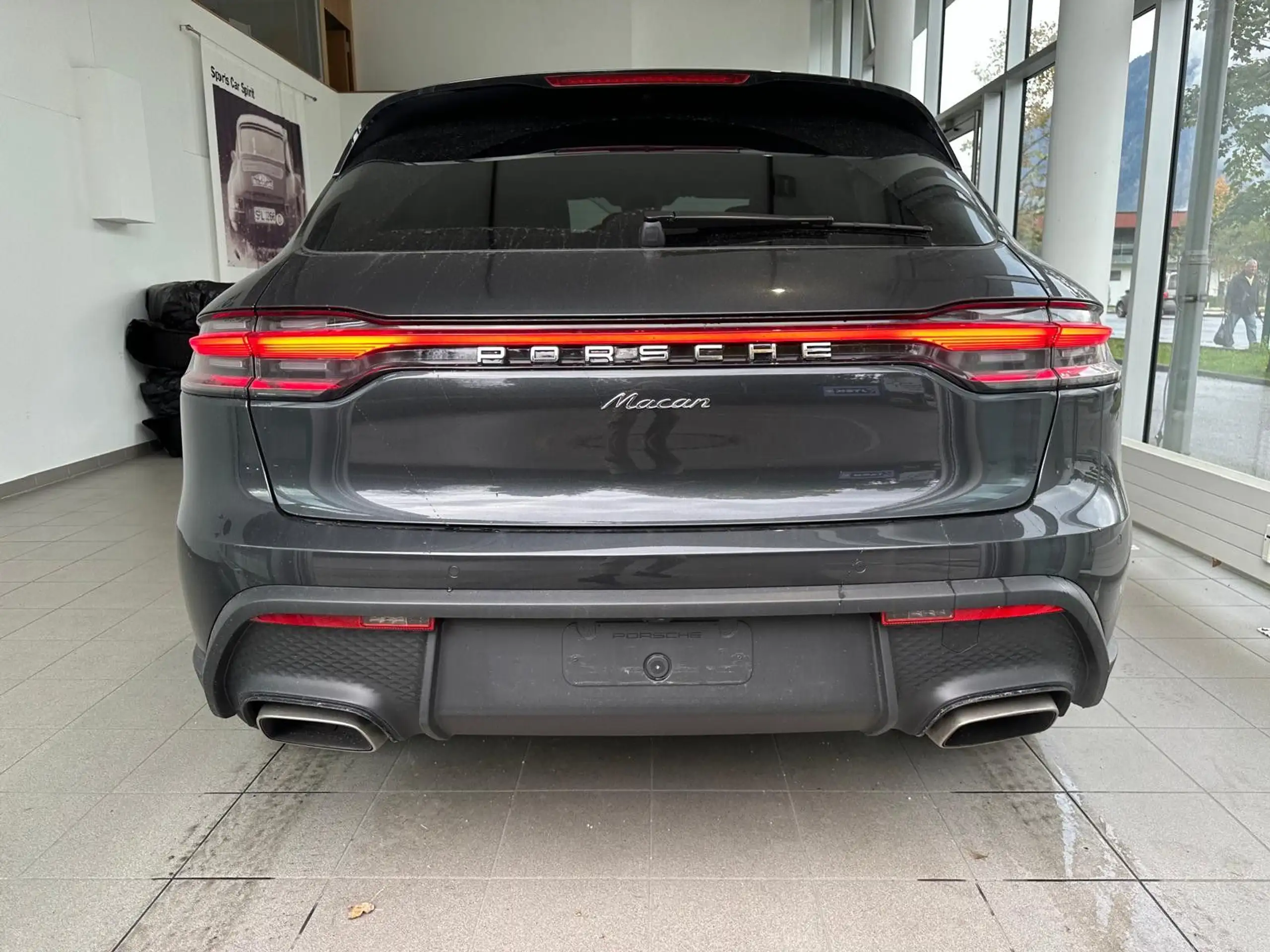 Porsche - Macan