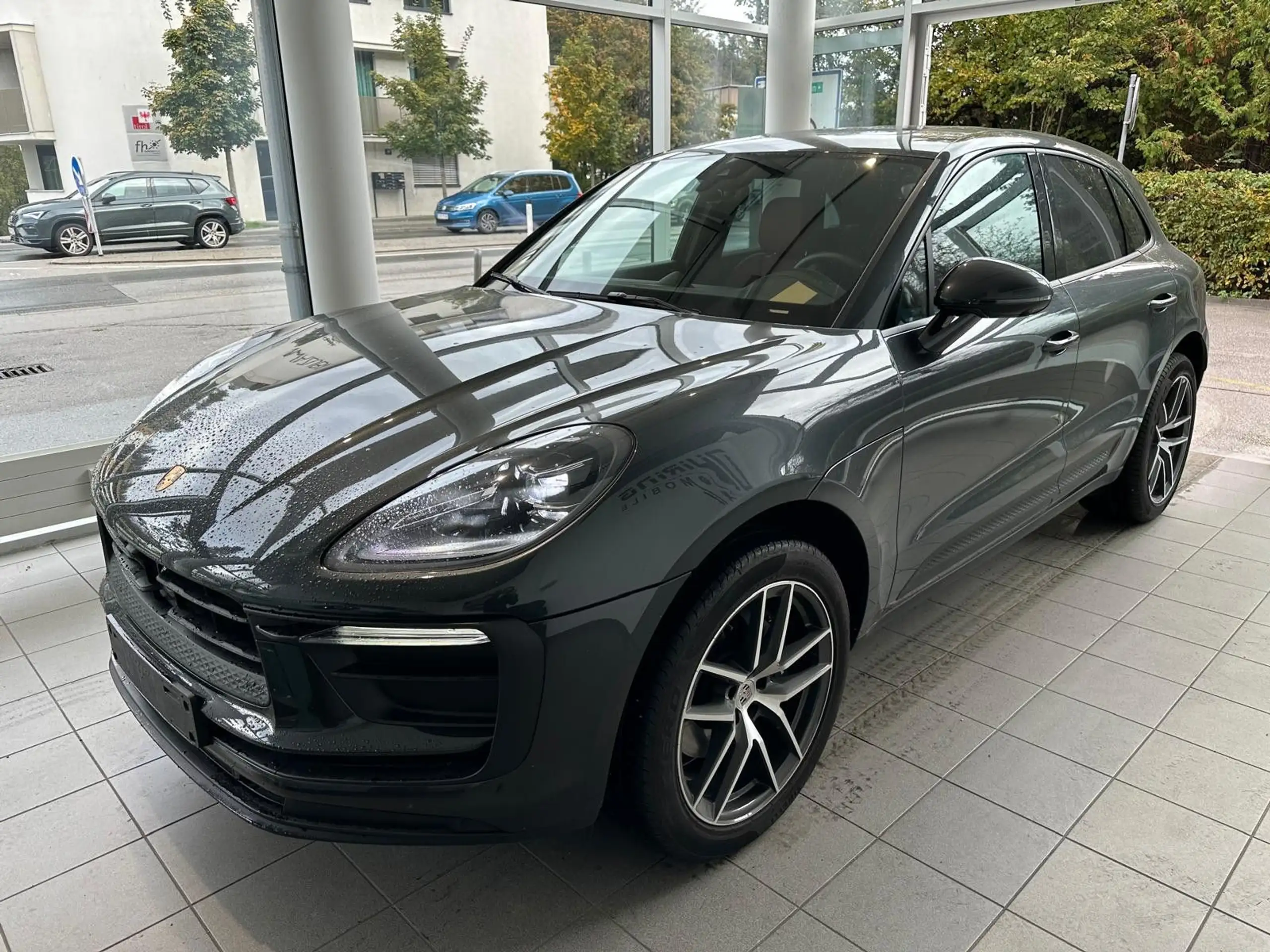 Porsche - Macan