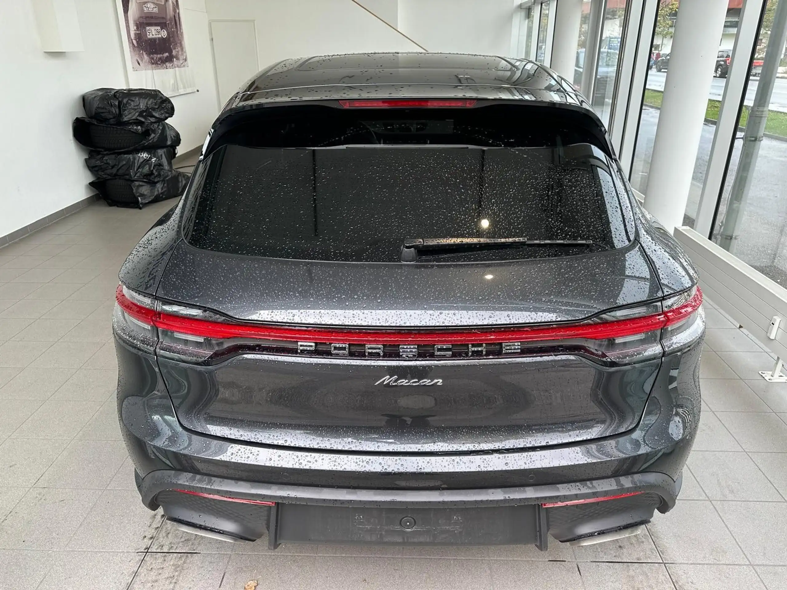 Porsche - Macan