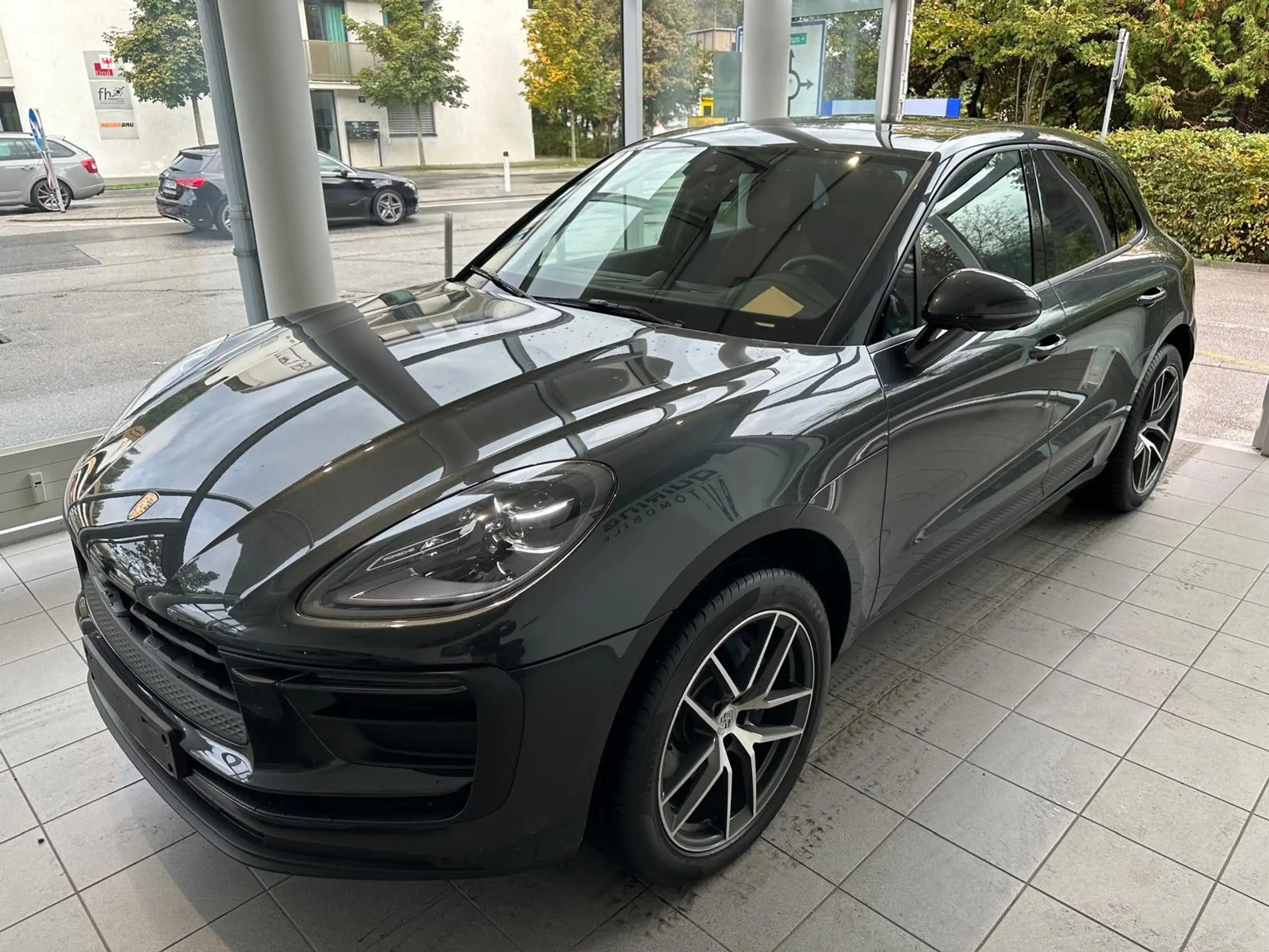 Porsche - Macan