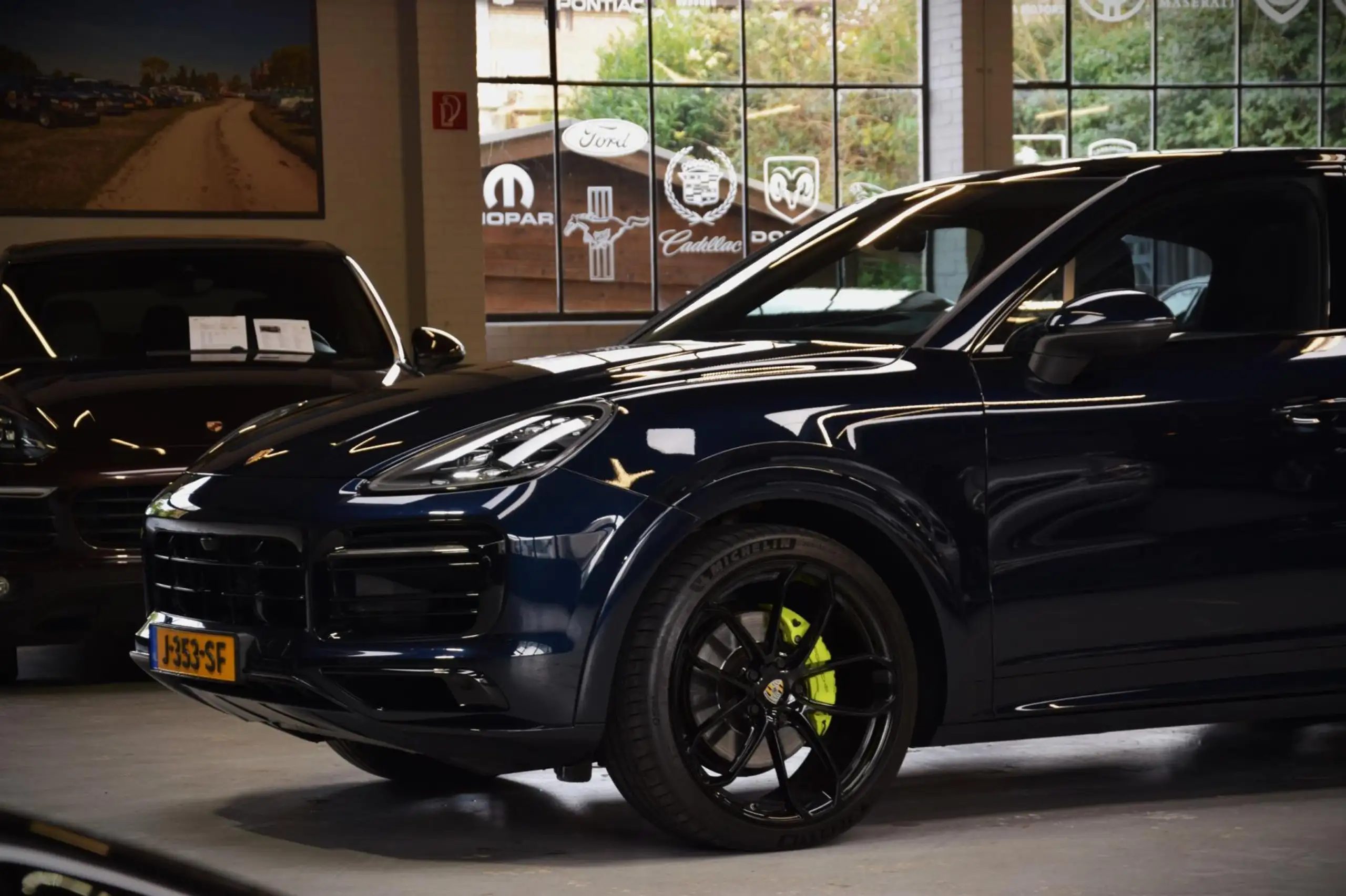 Porsche - Cayenne