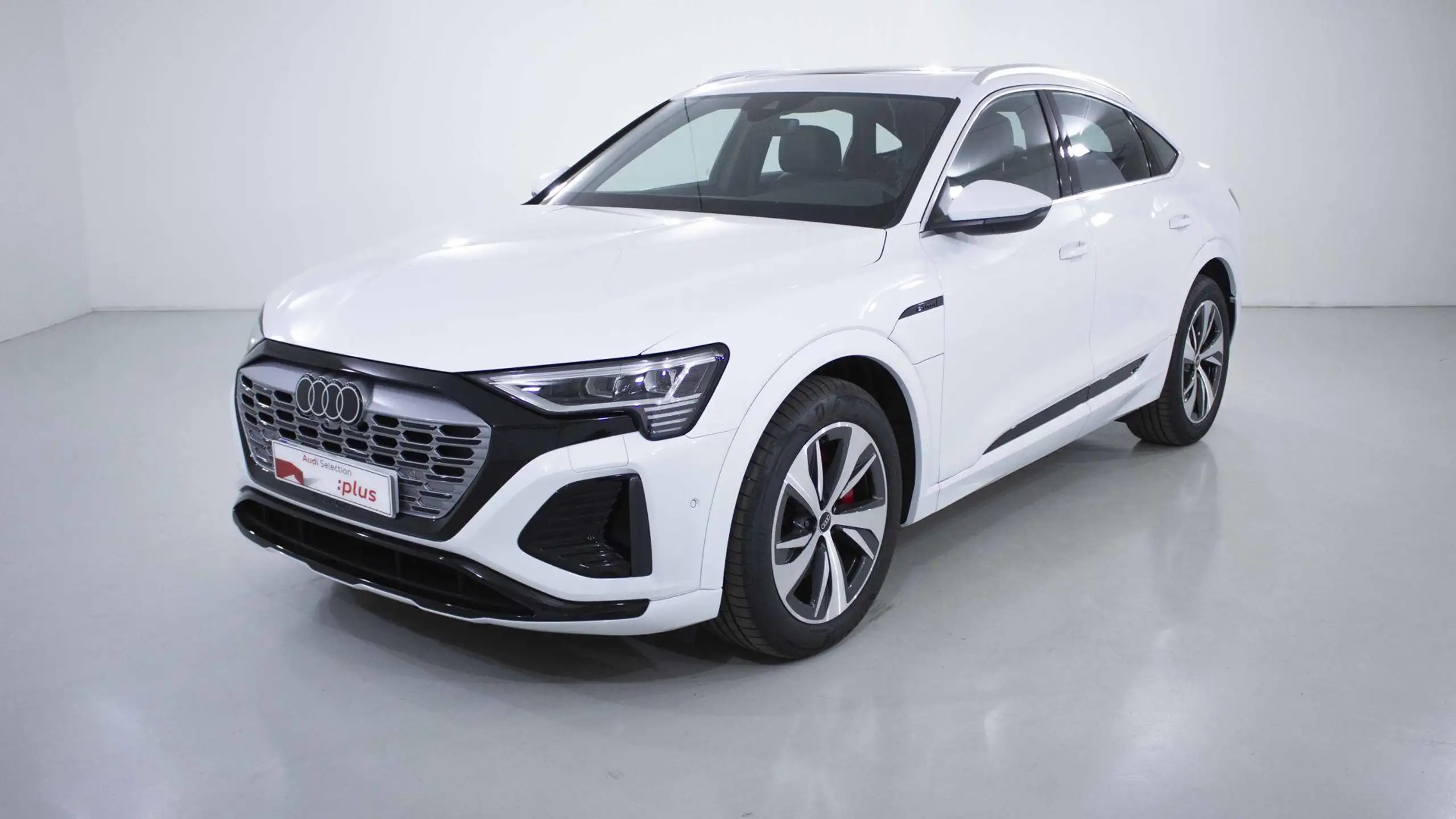 Audi Q8 e-tron 2023