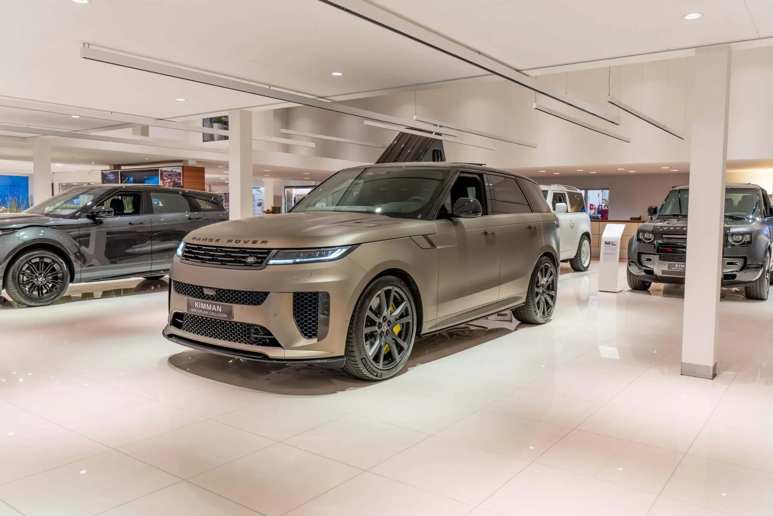 Land Rover - Range Rover Evoque