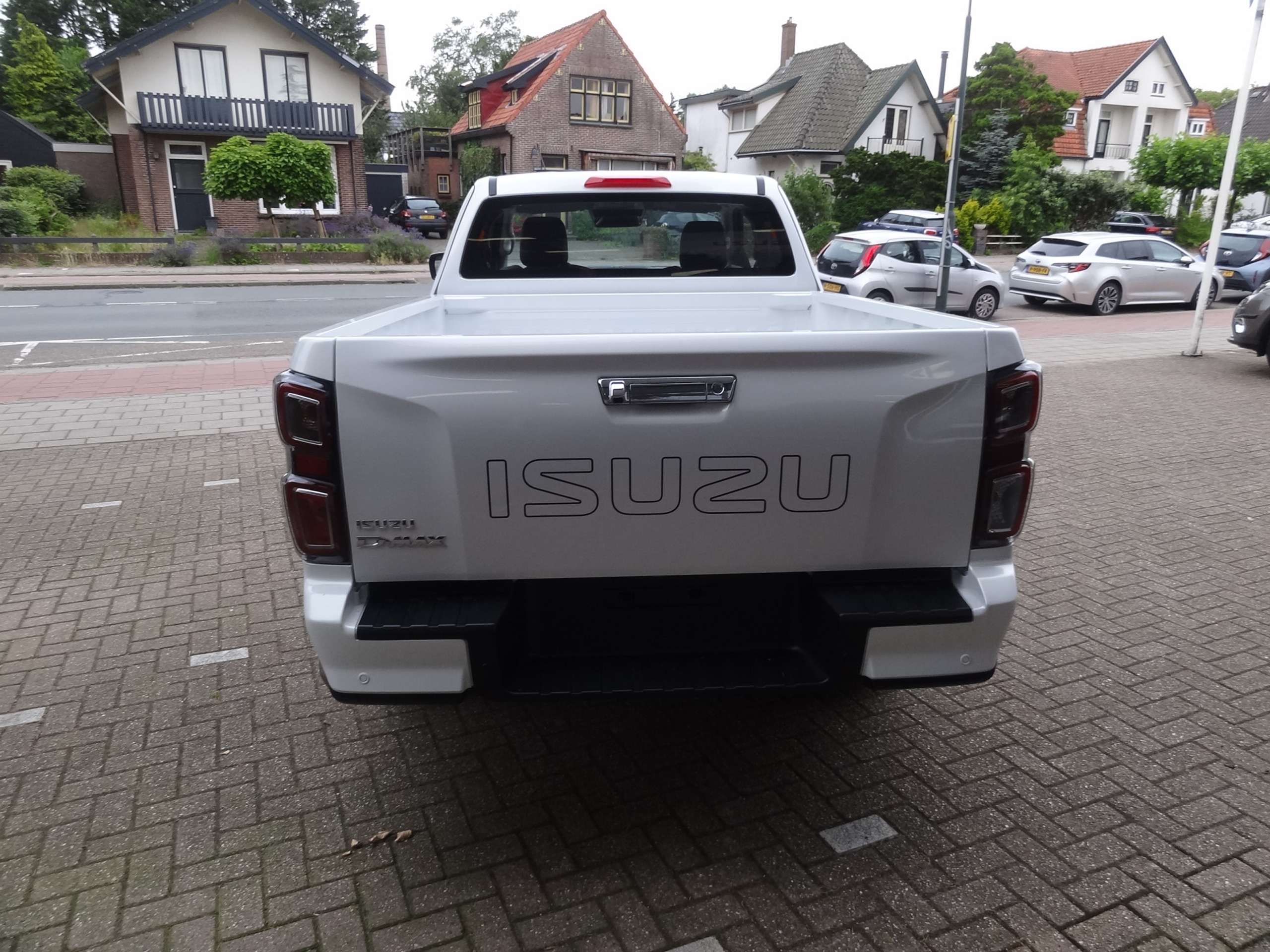 Isuzu - D-Max