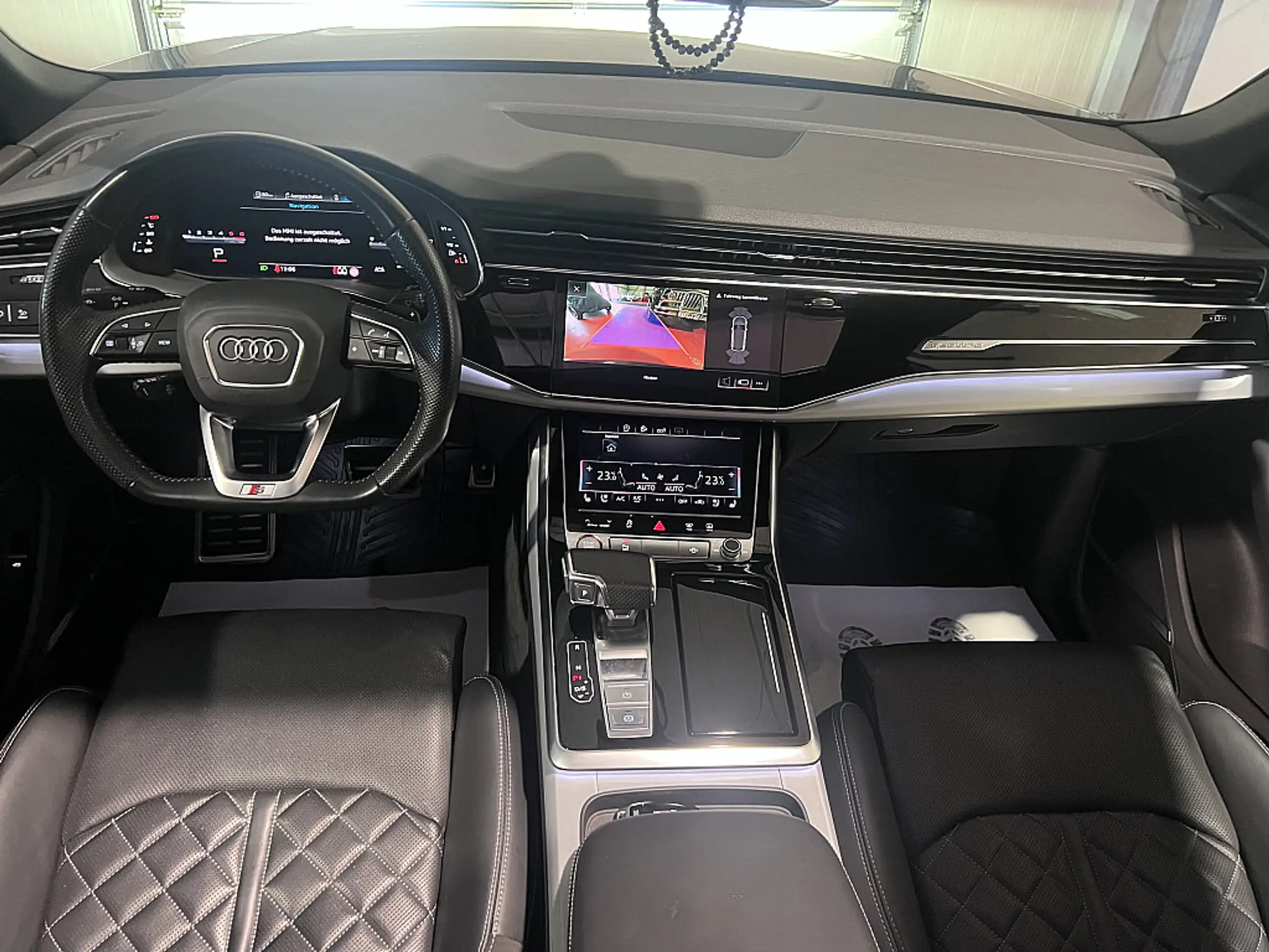 Audi - SQ8