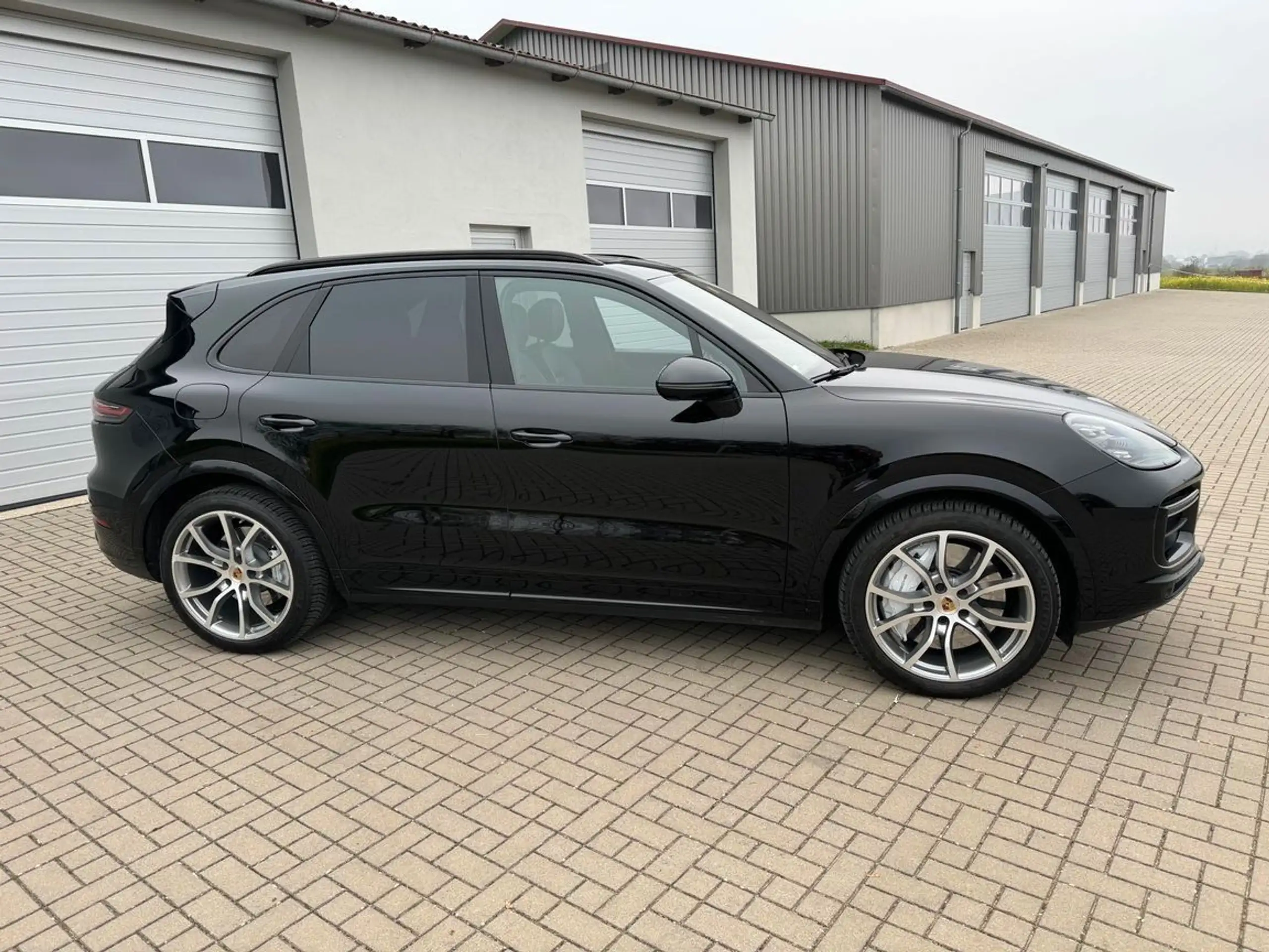 Porsche - Cayenne