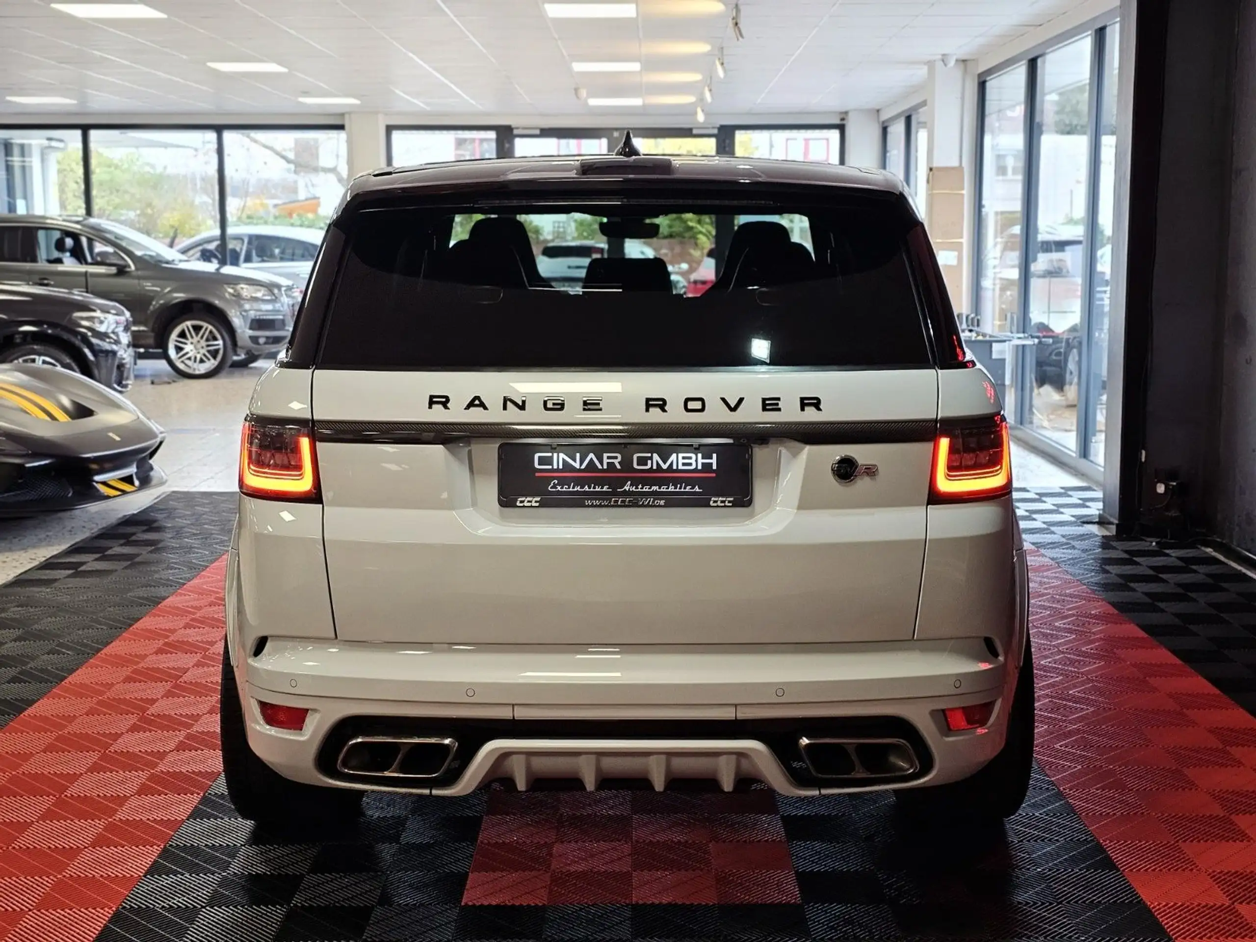 Land Rover - Range Rover Sport