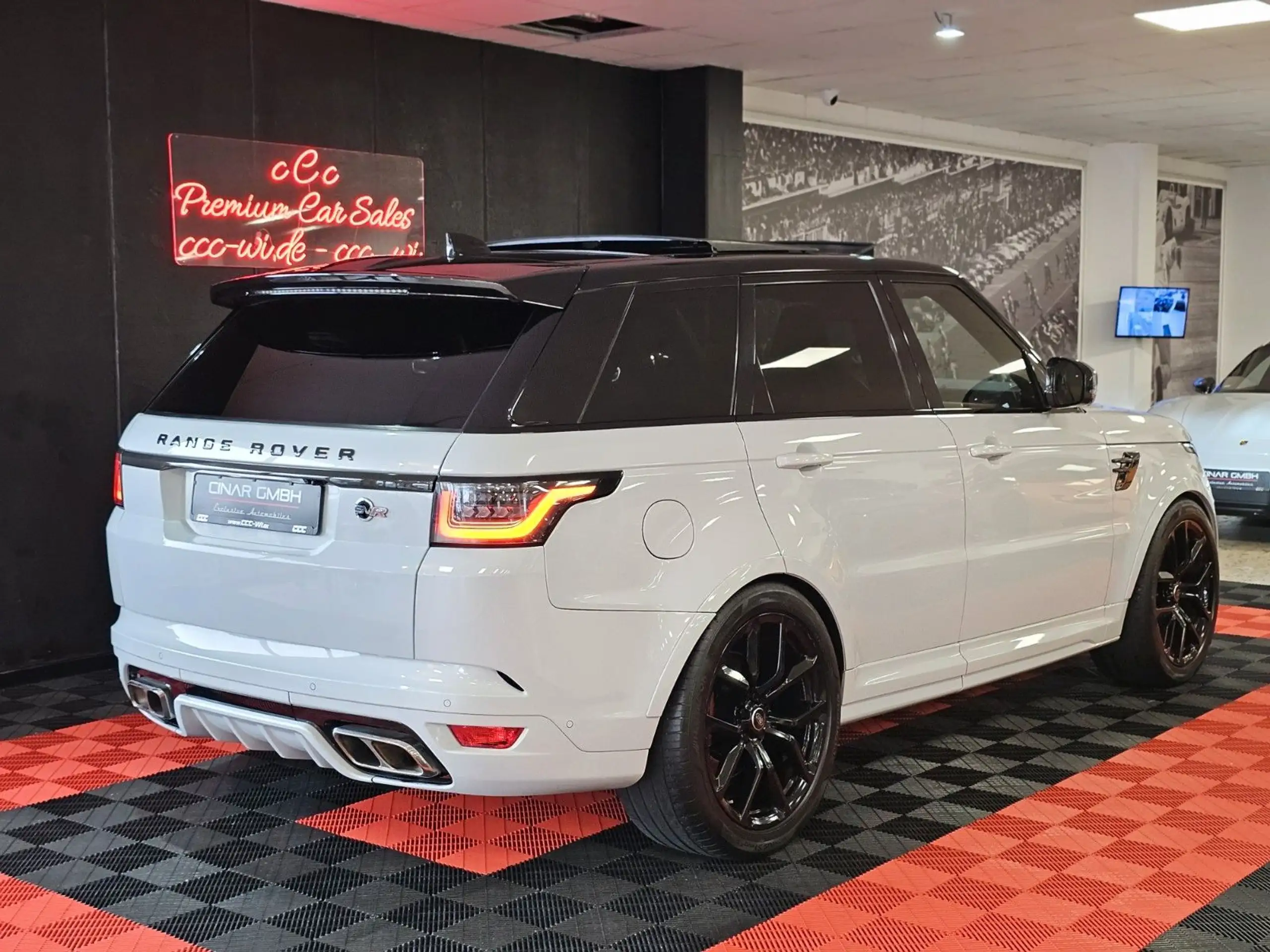 Land Rover - Range Rover Sport