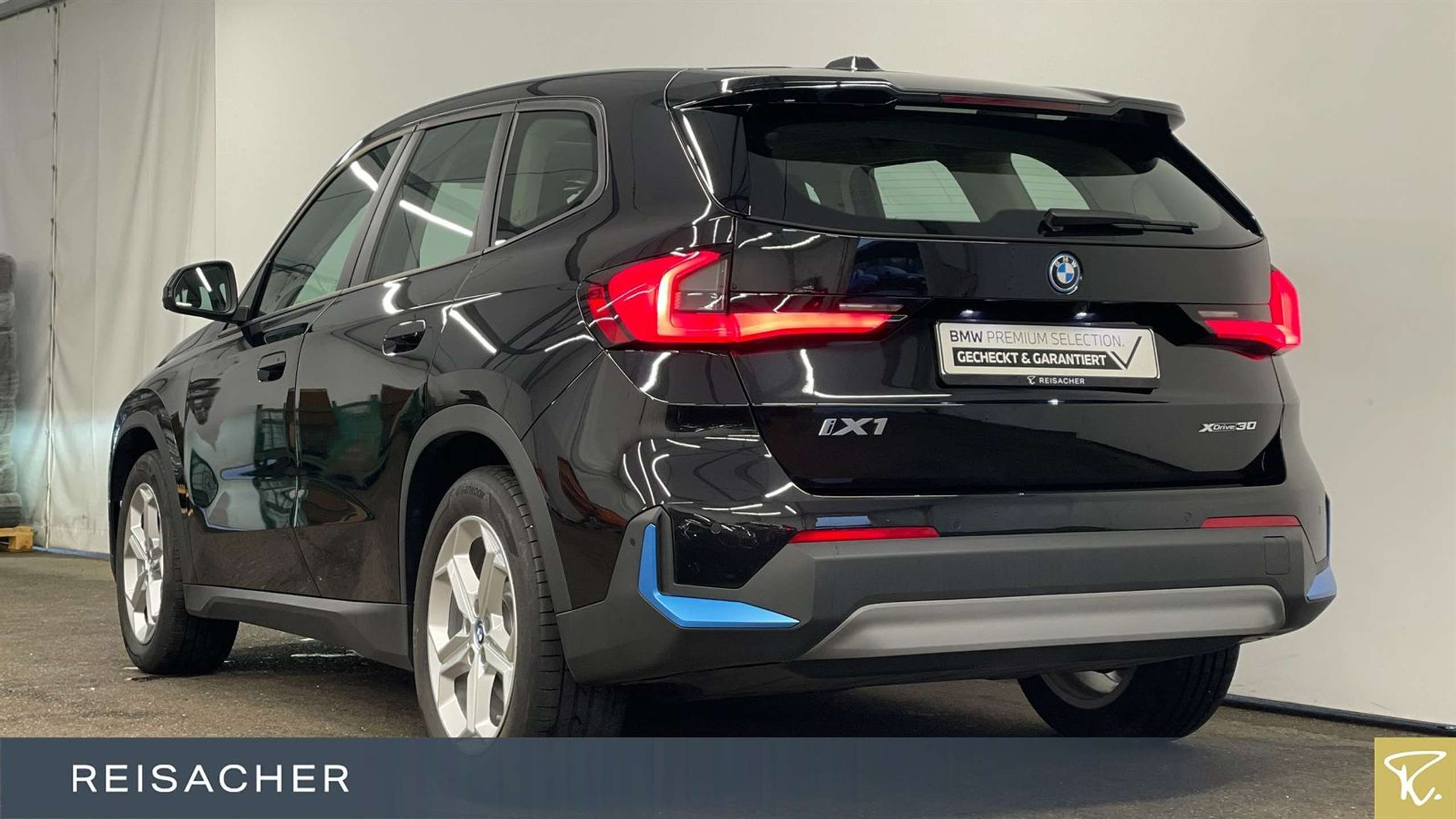 BMW - X1