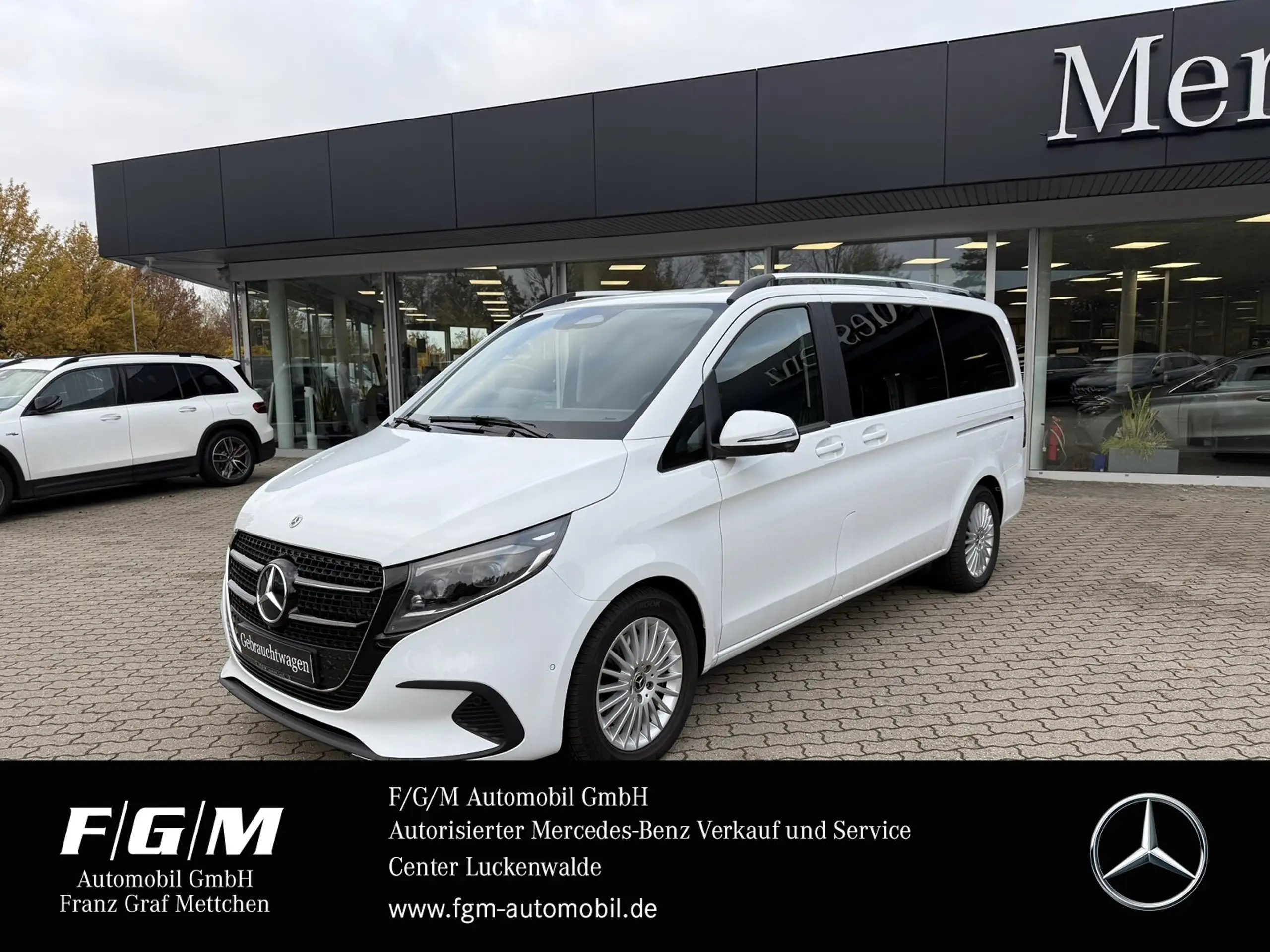 Mercedes-Benz - V 250