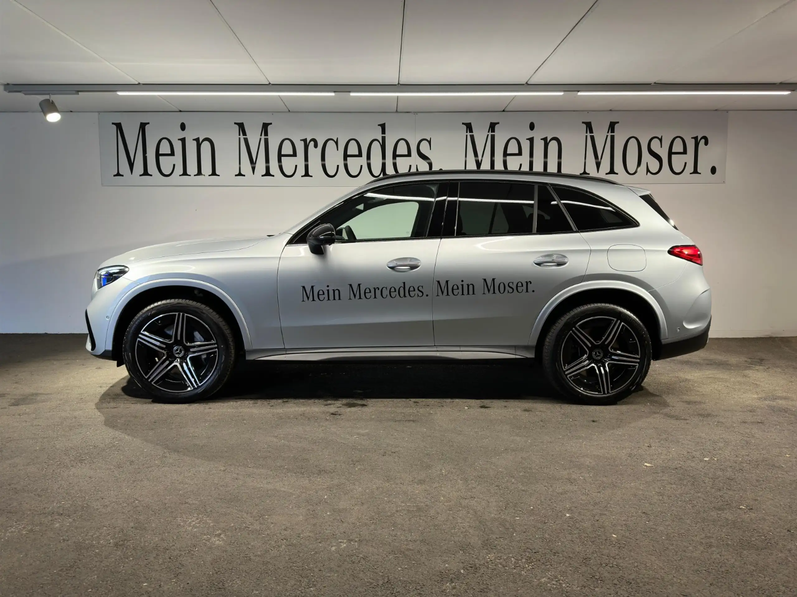 Mercedes-Benz - GLC 300