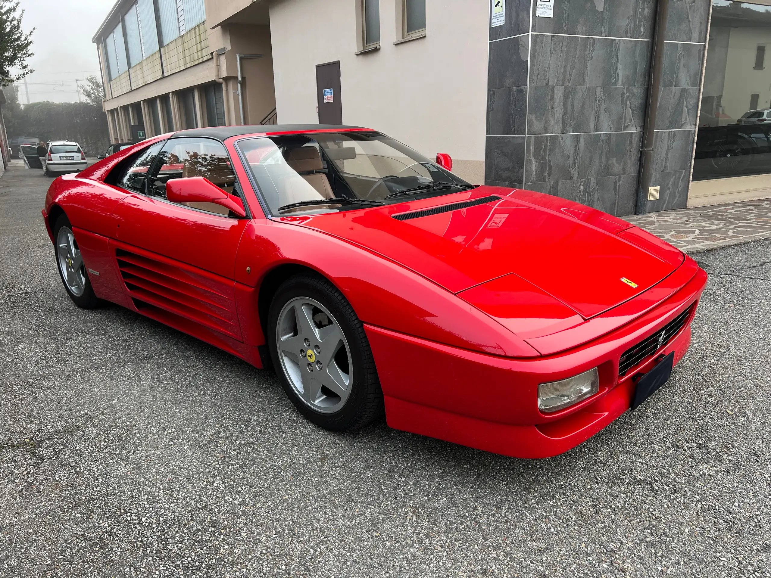 Ferrari - 348