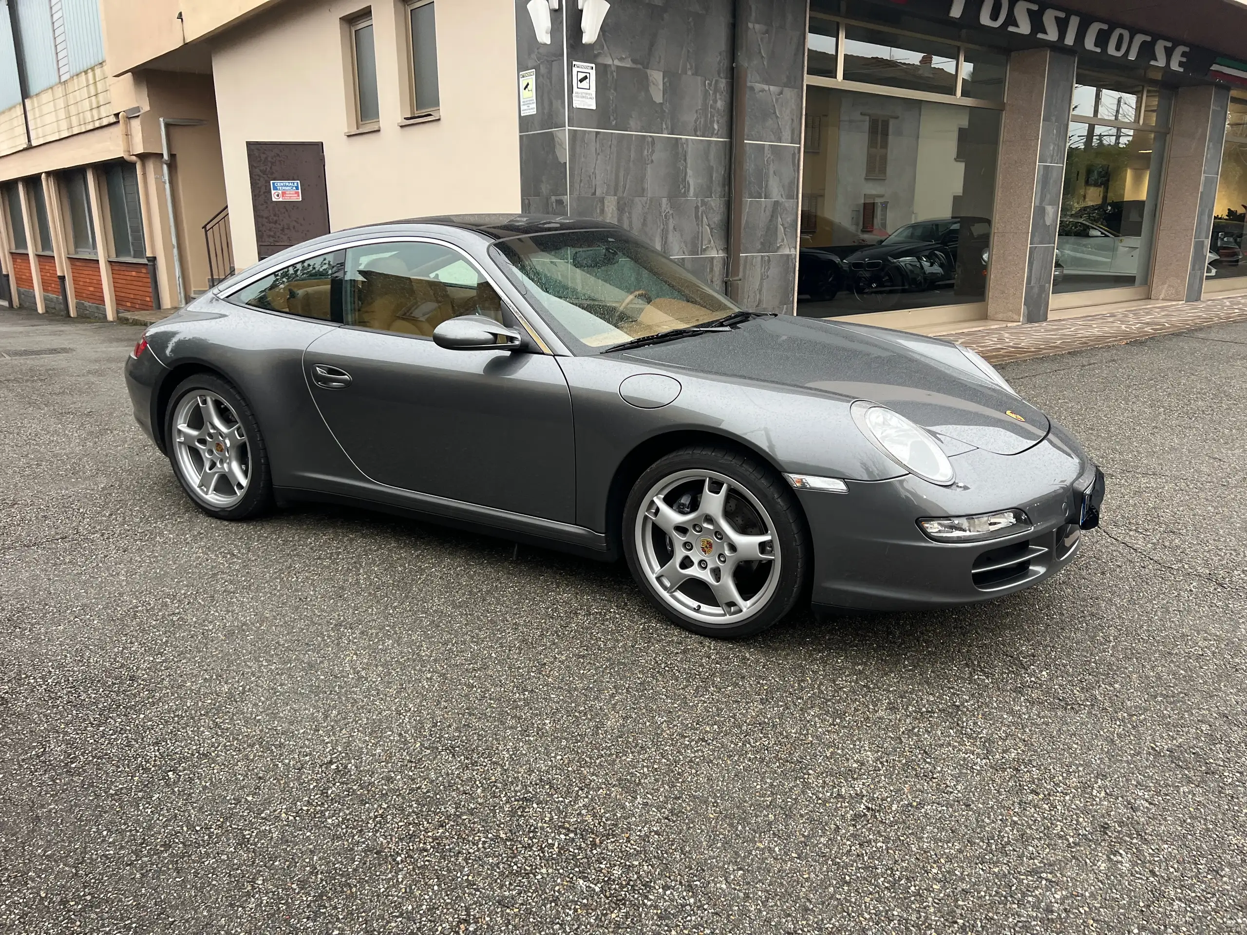 Porsche - 911