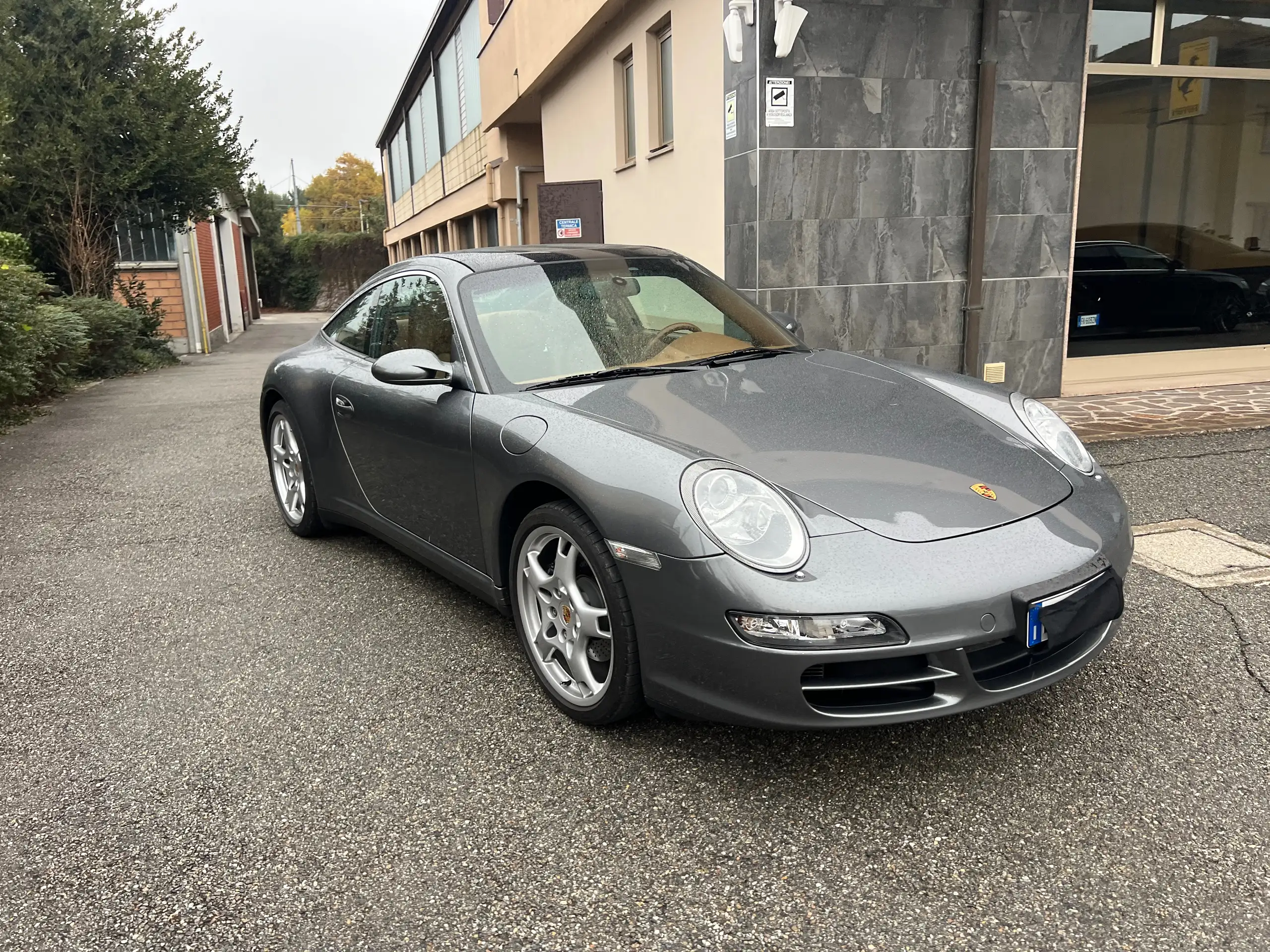 Porsche - 911