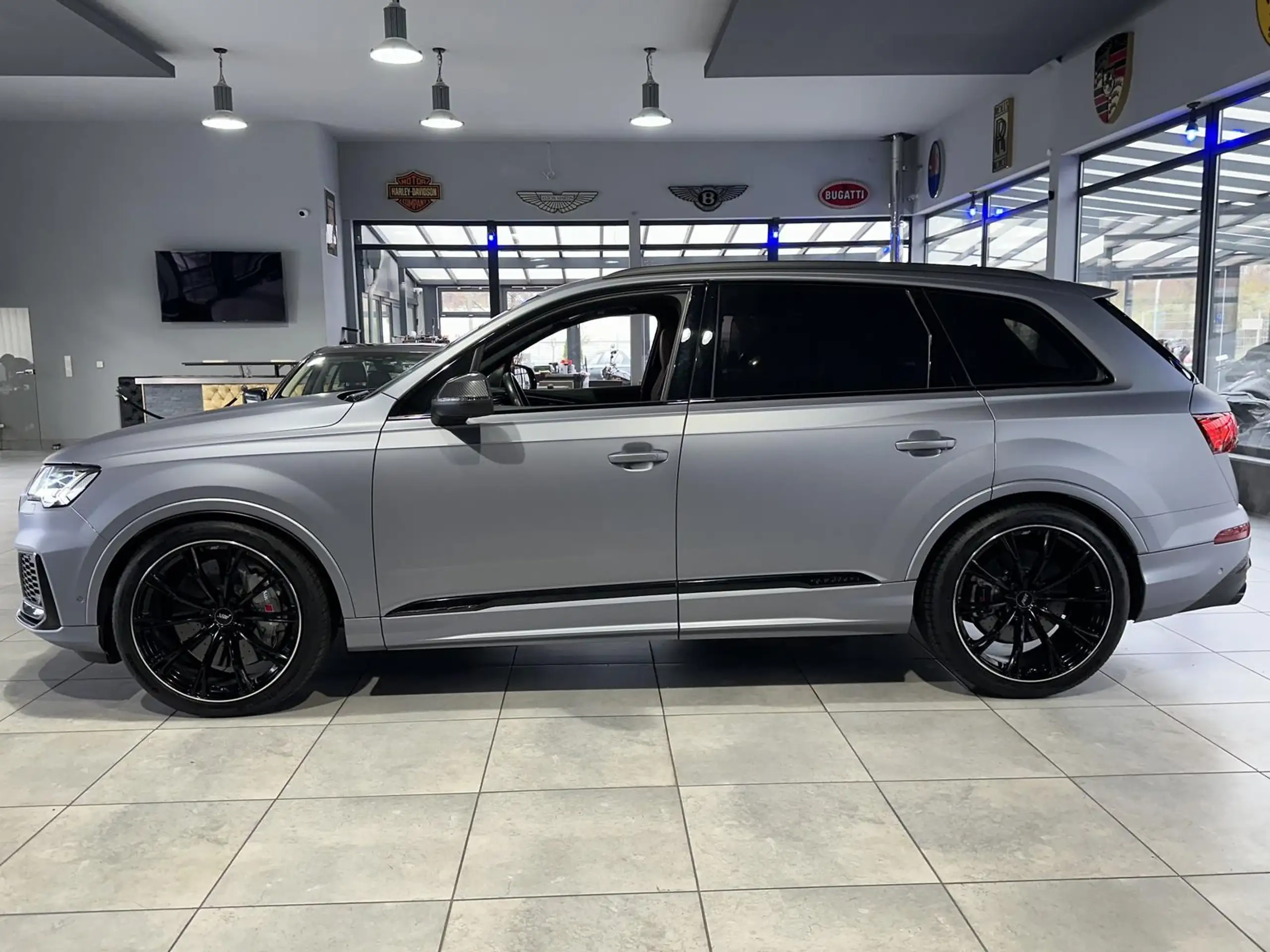 Audi - SQ7