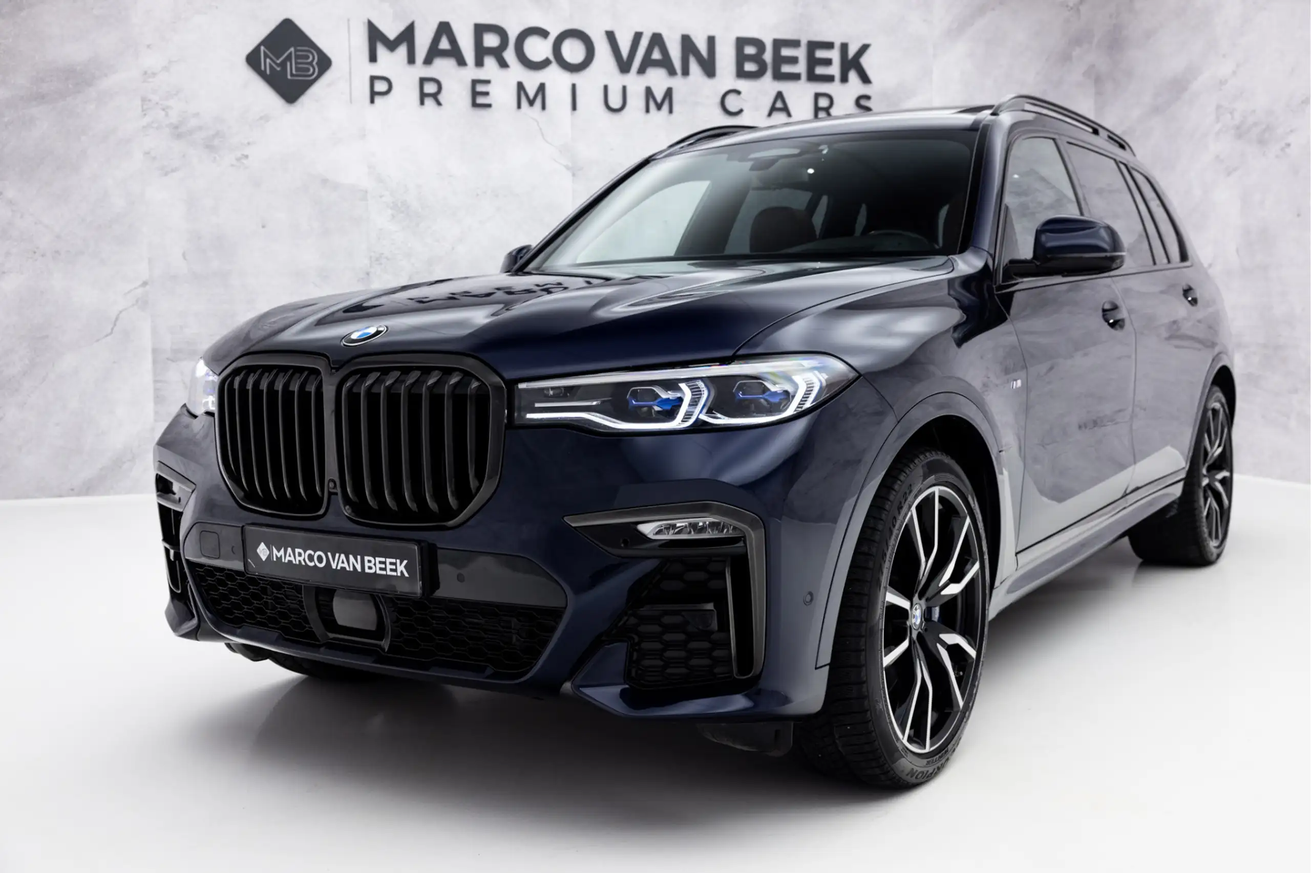 BMW - X7