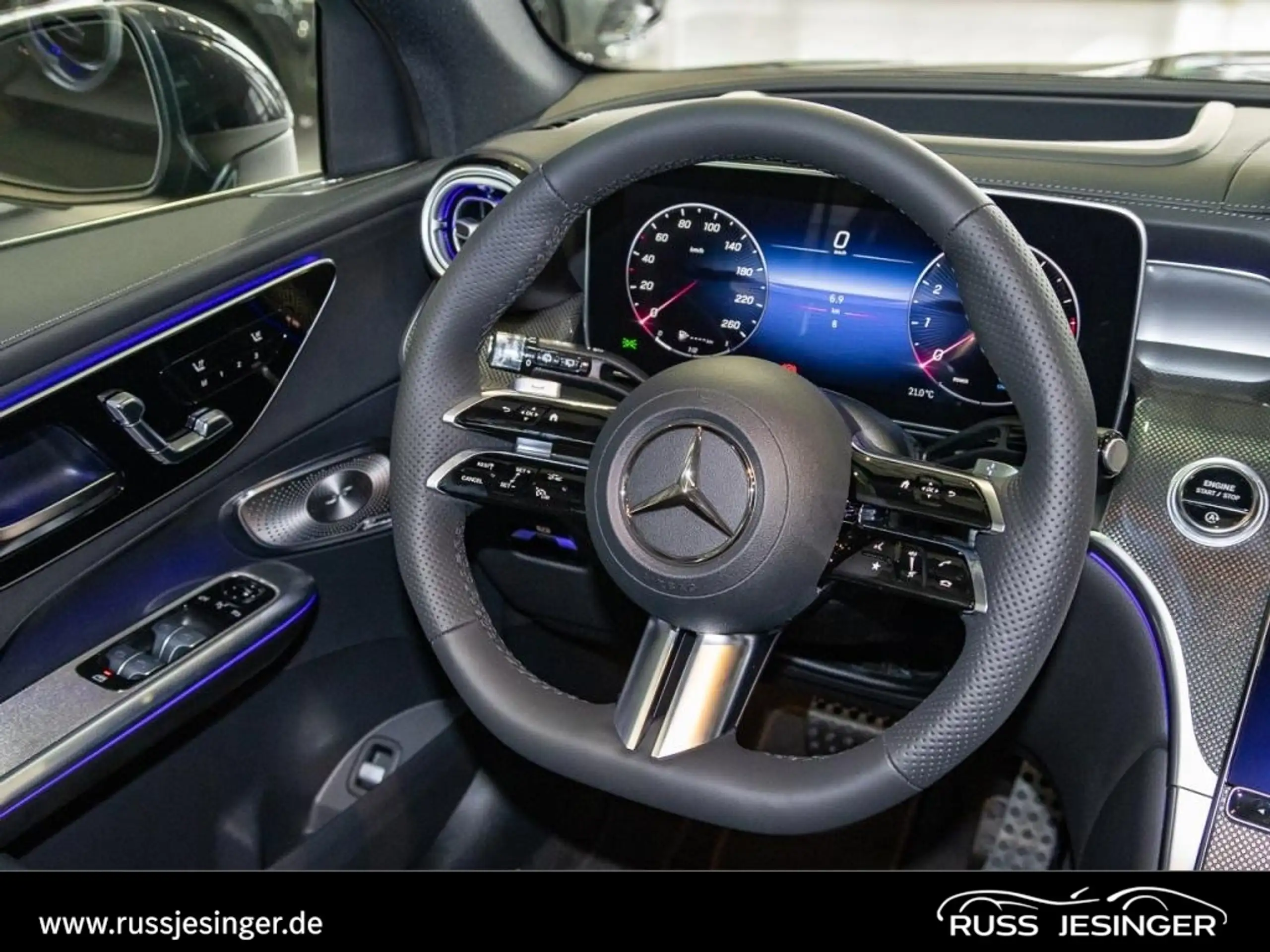 Mercedes-Benz - GLC 300