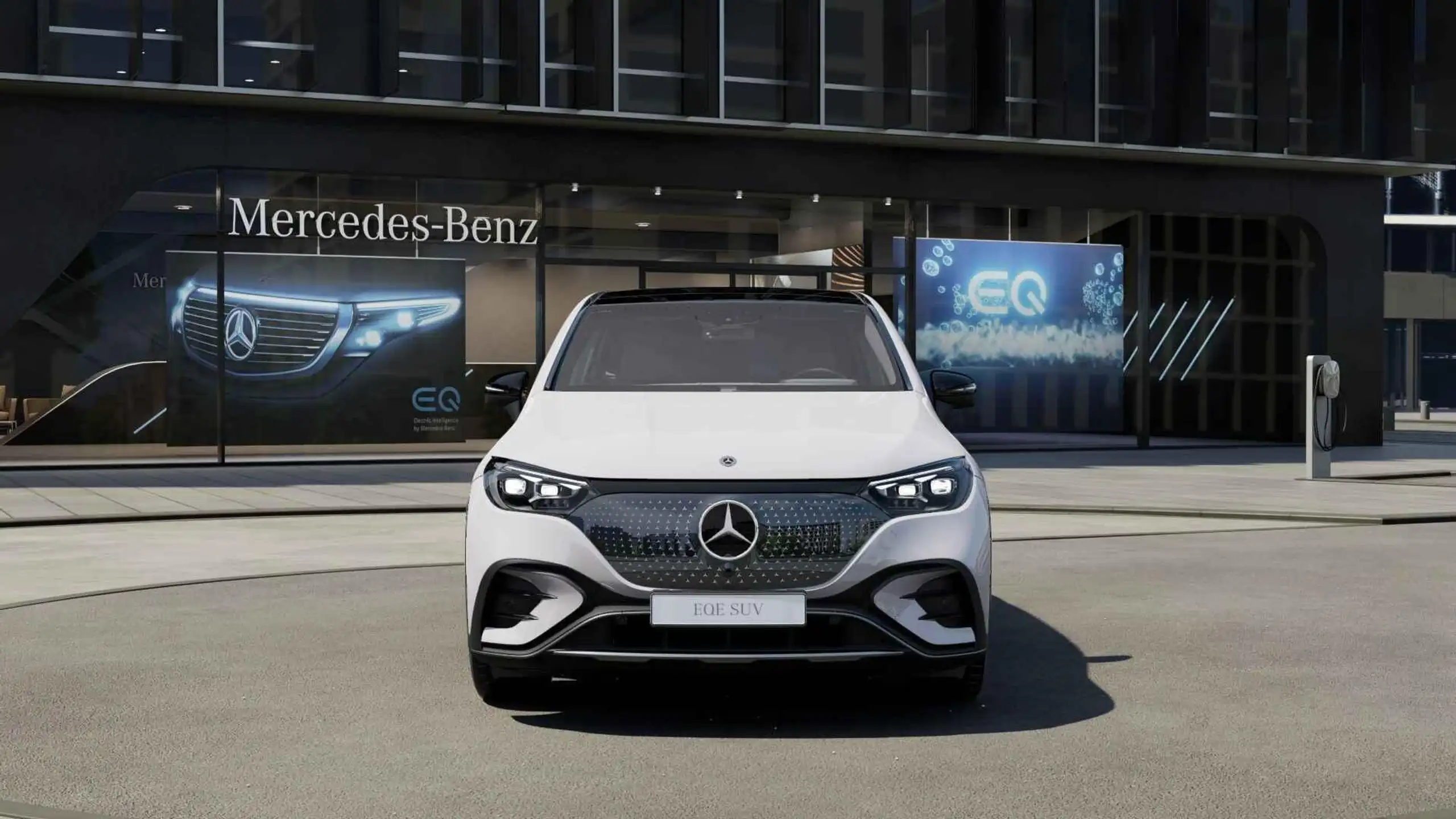 Mercedes-Benz - EQE SUV