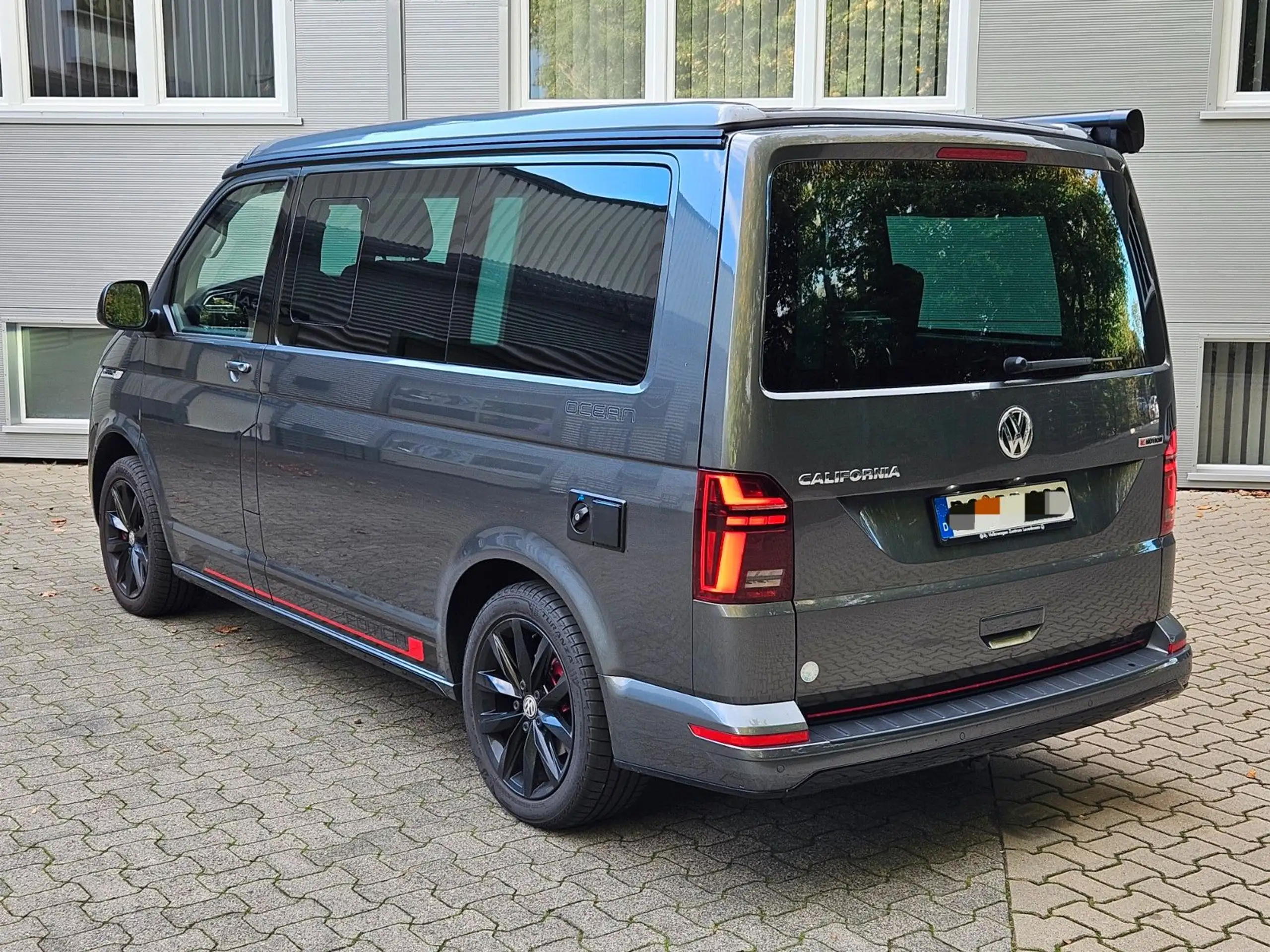 Volkswagen - T6 California