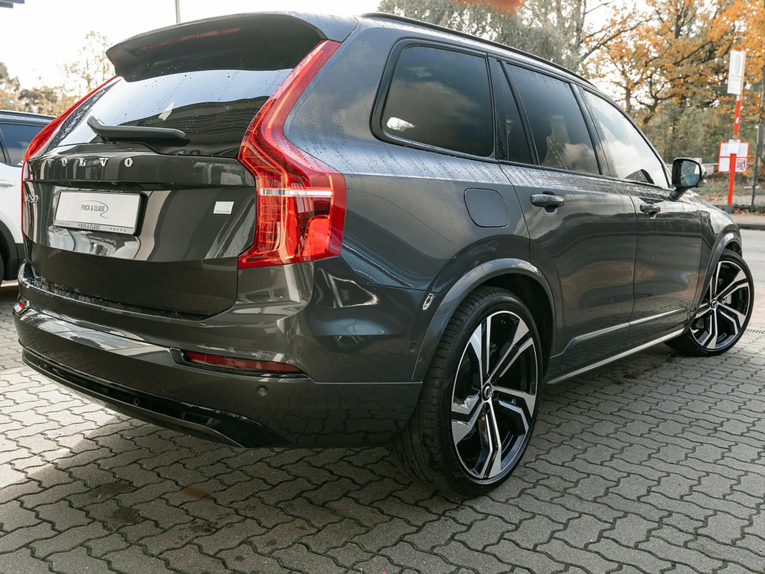 Volvo - XC90