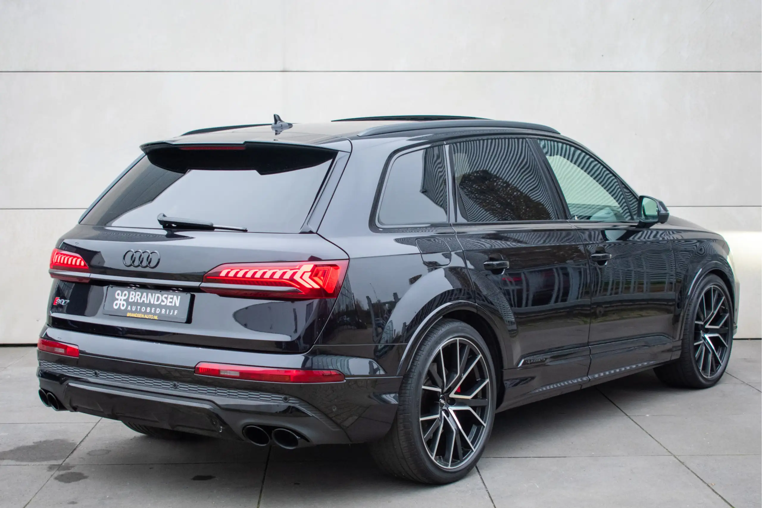 Audi - SQ7