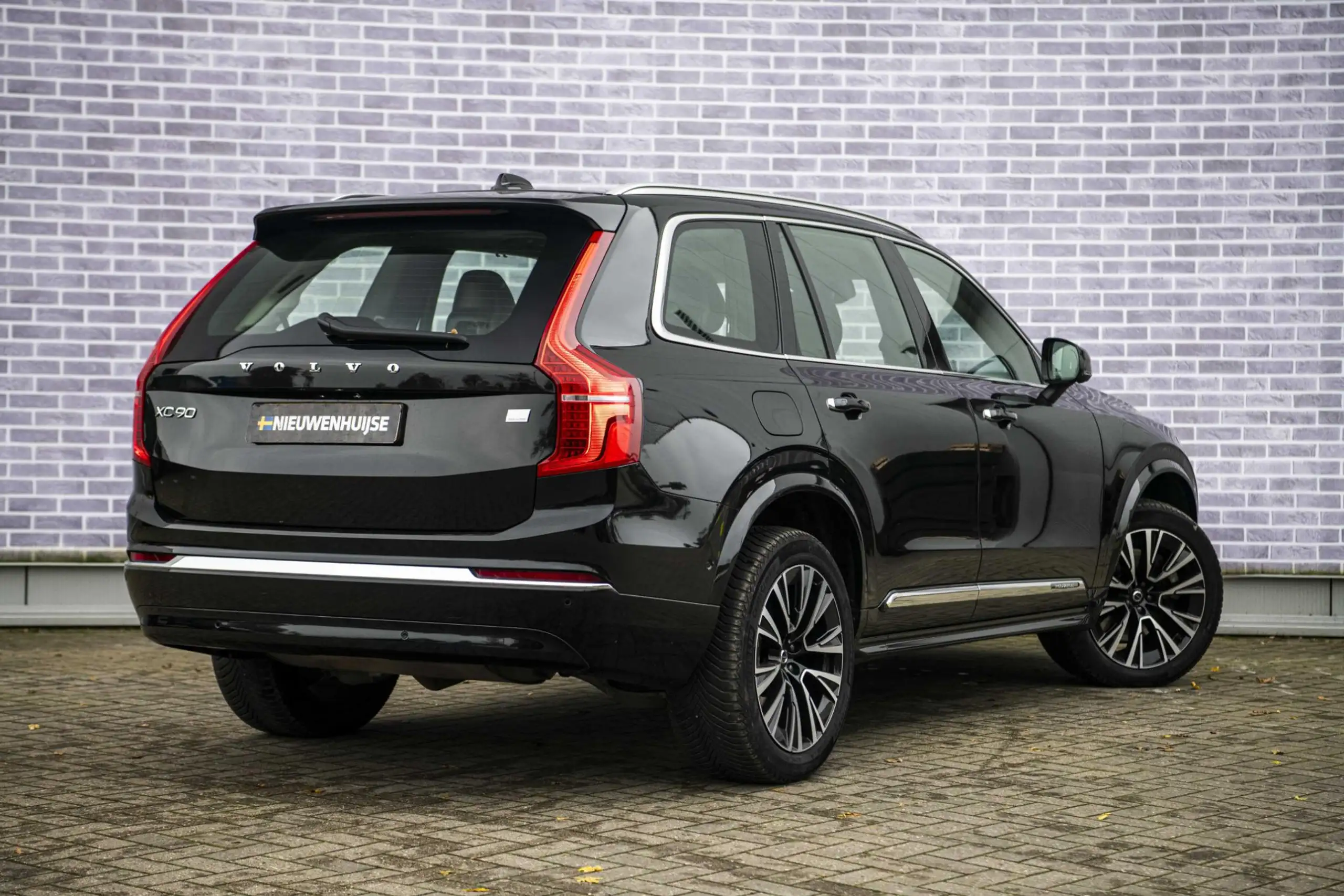 Volvo - XC90