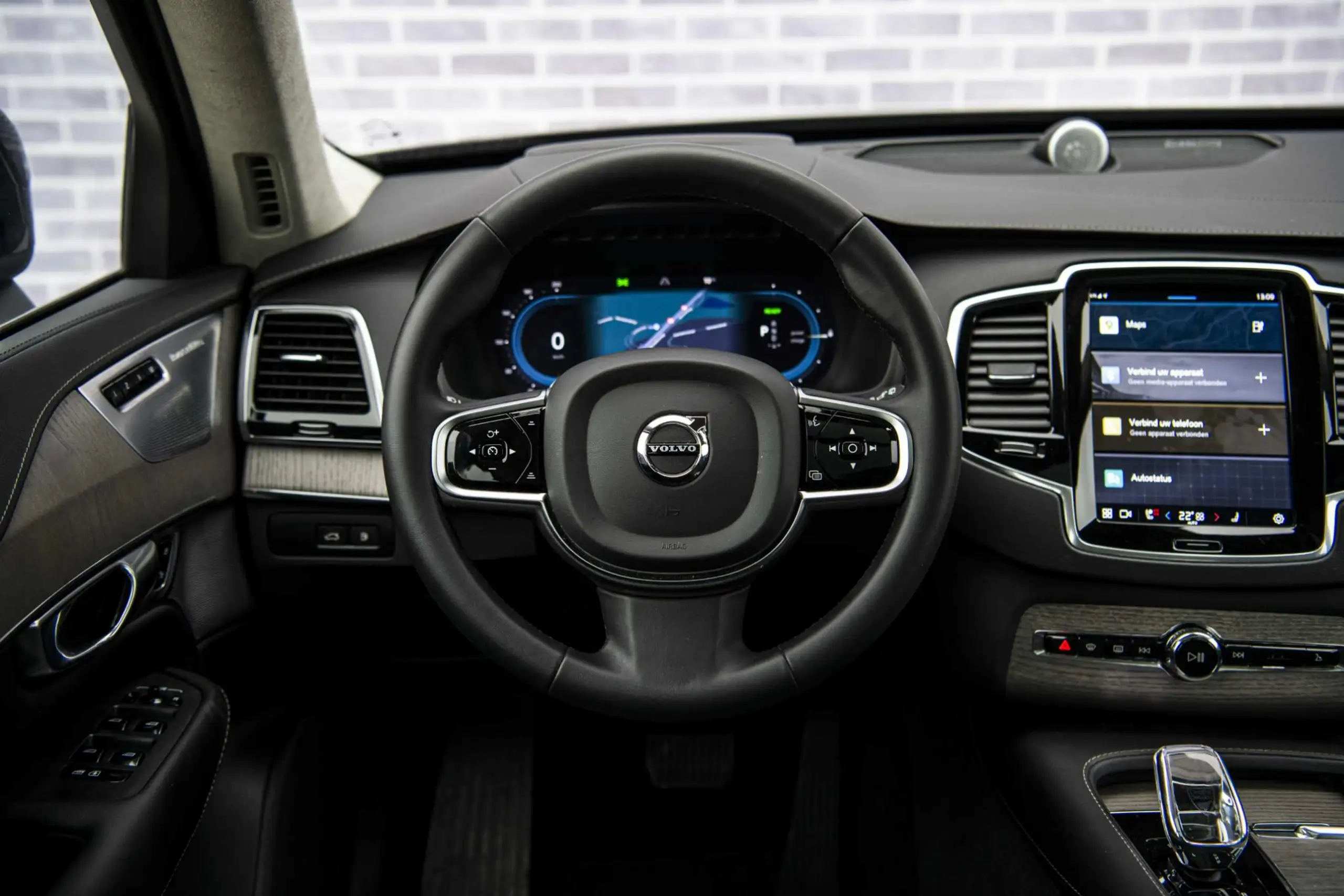 Volvo - XC90