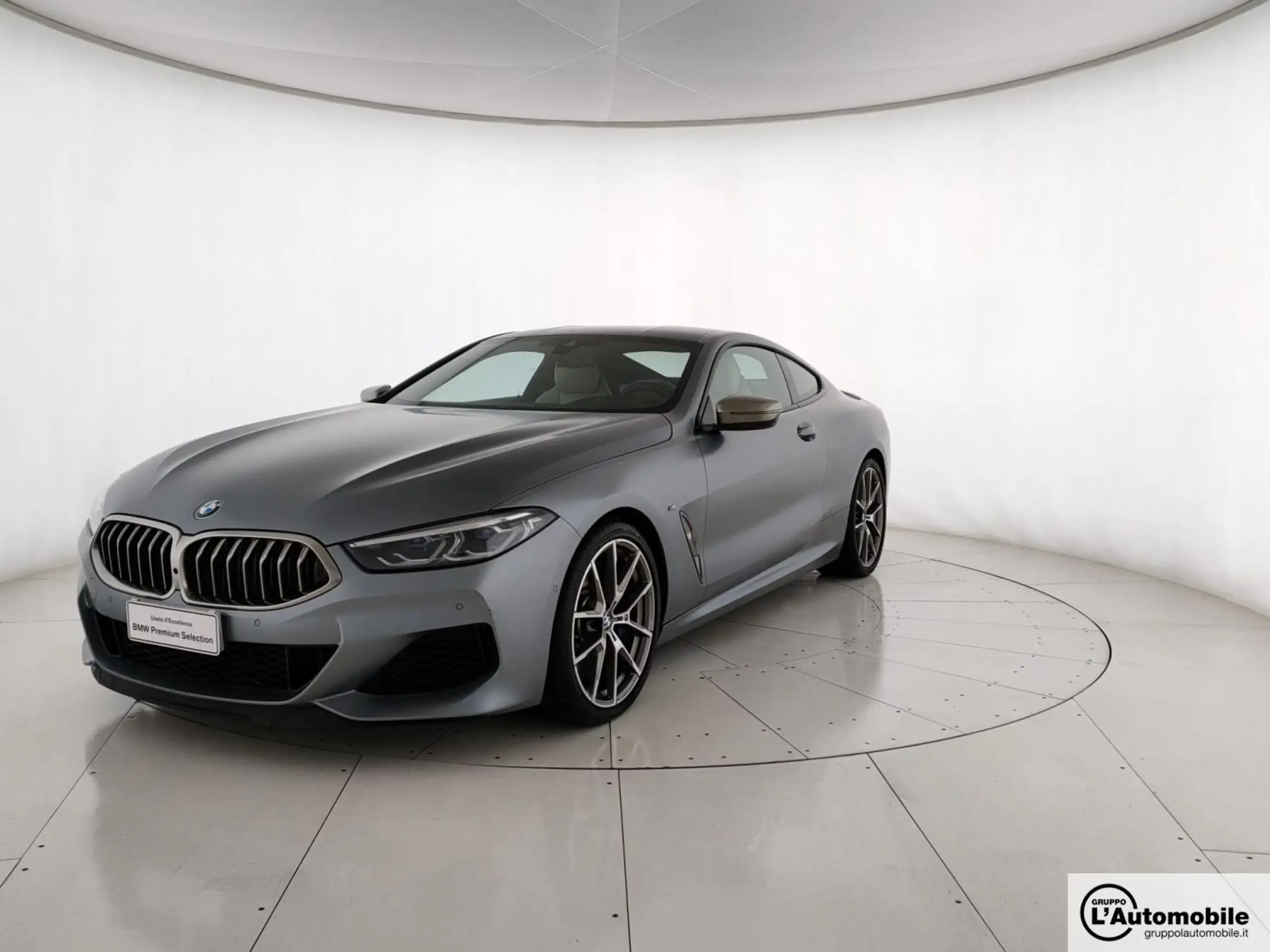 BMW - 850