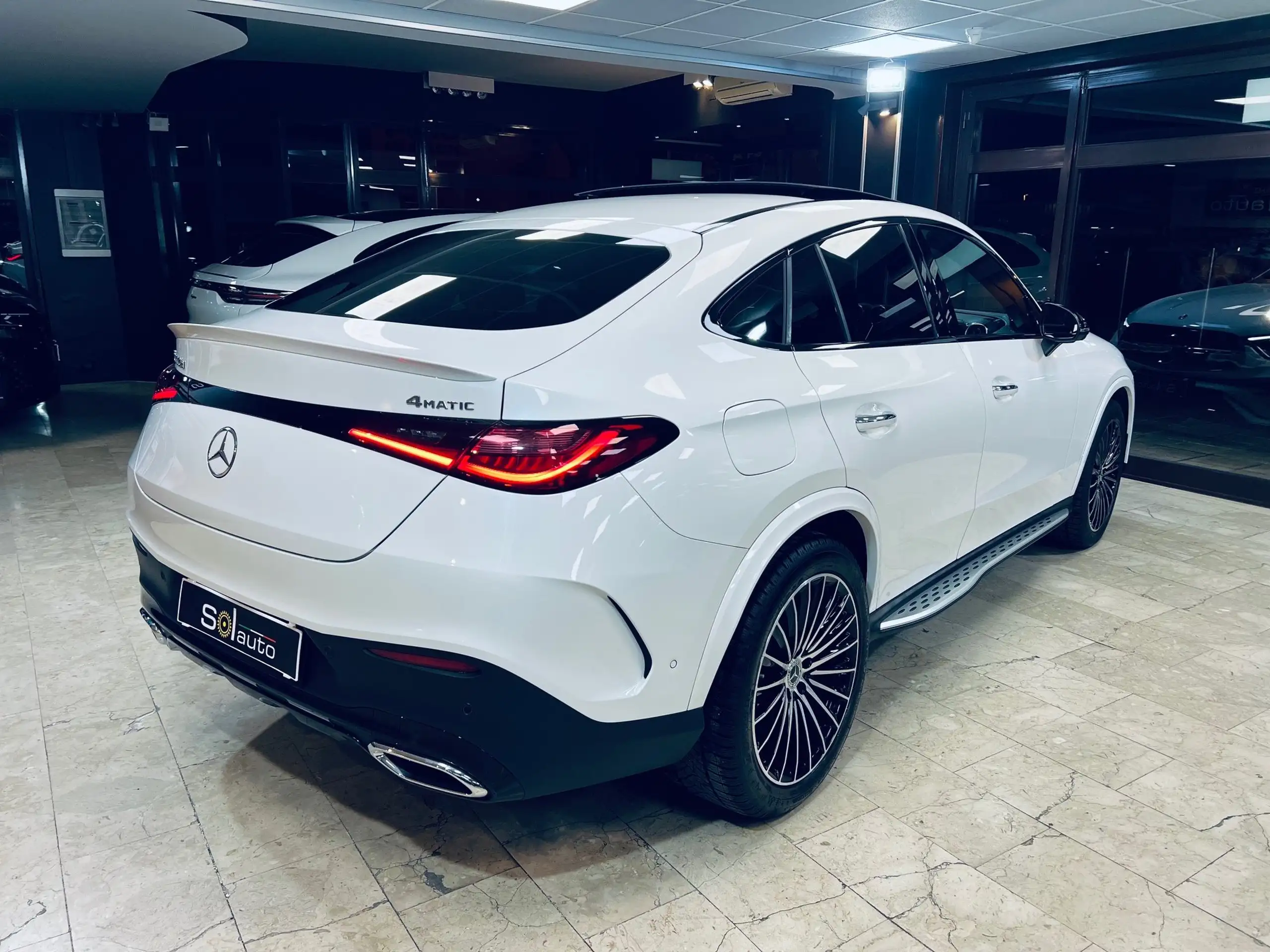 Mercedes-Benz - GLC 220