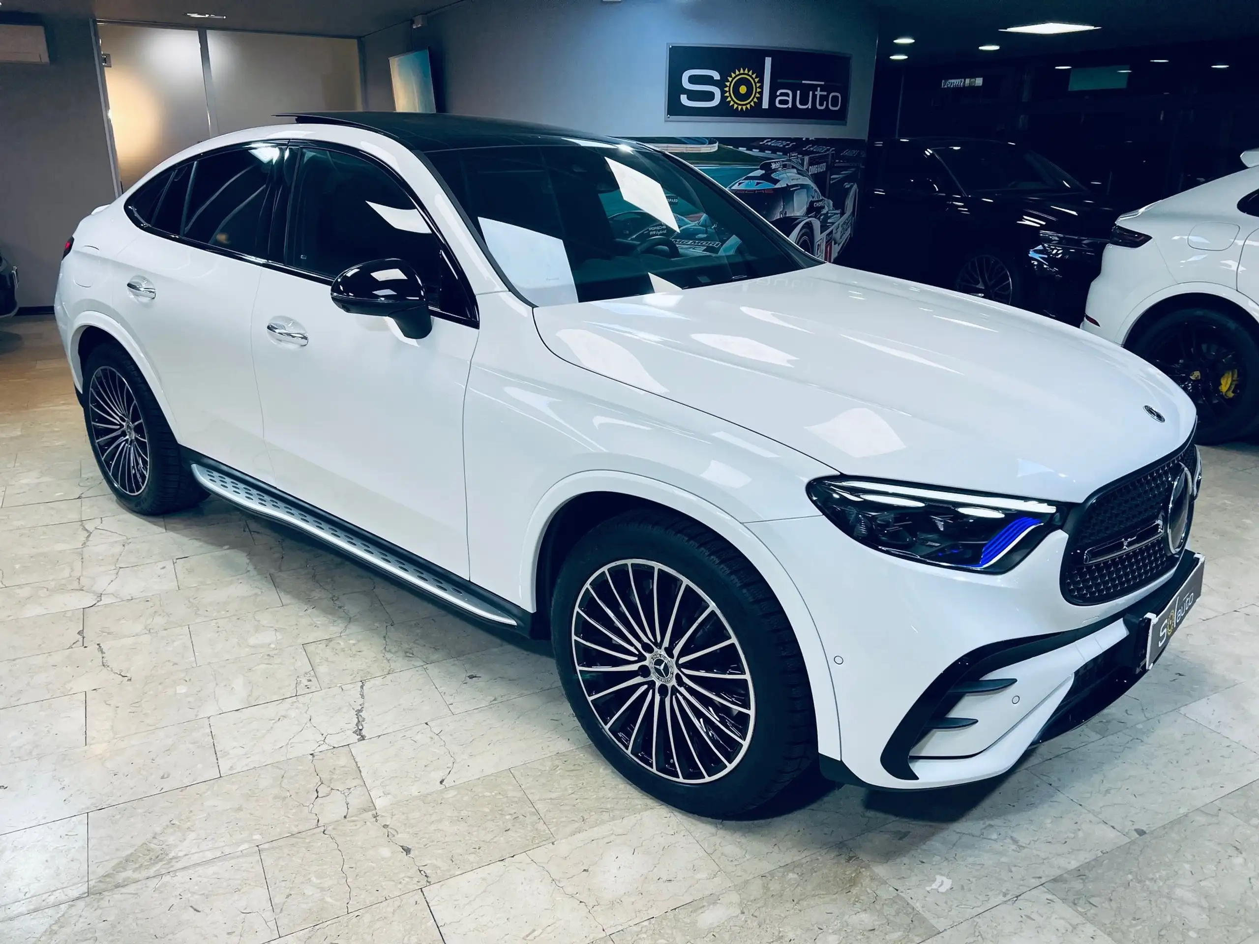 Mercedes-Benz - GLC 220