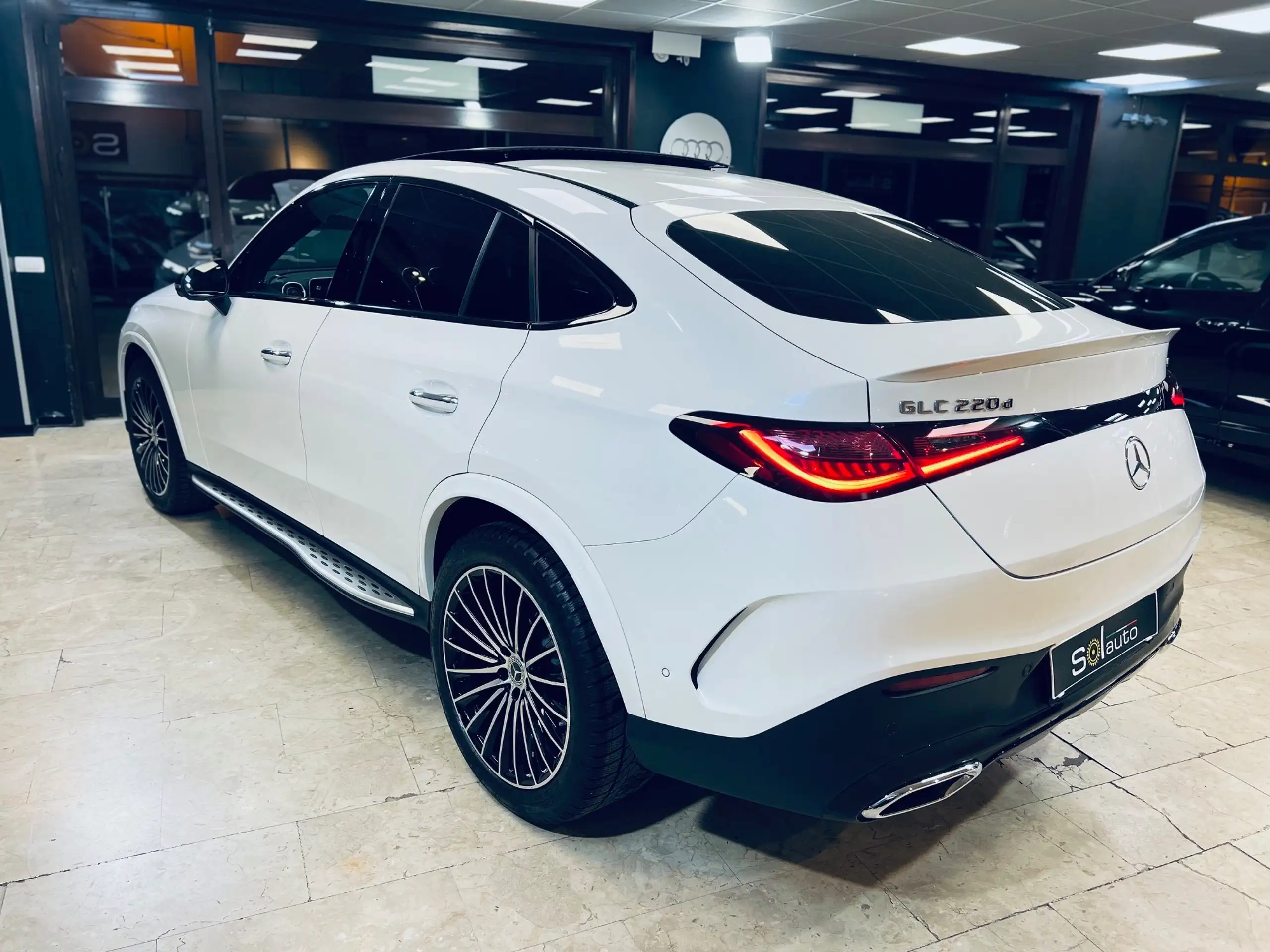 Mercedes-Benz - GLC 220