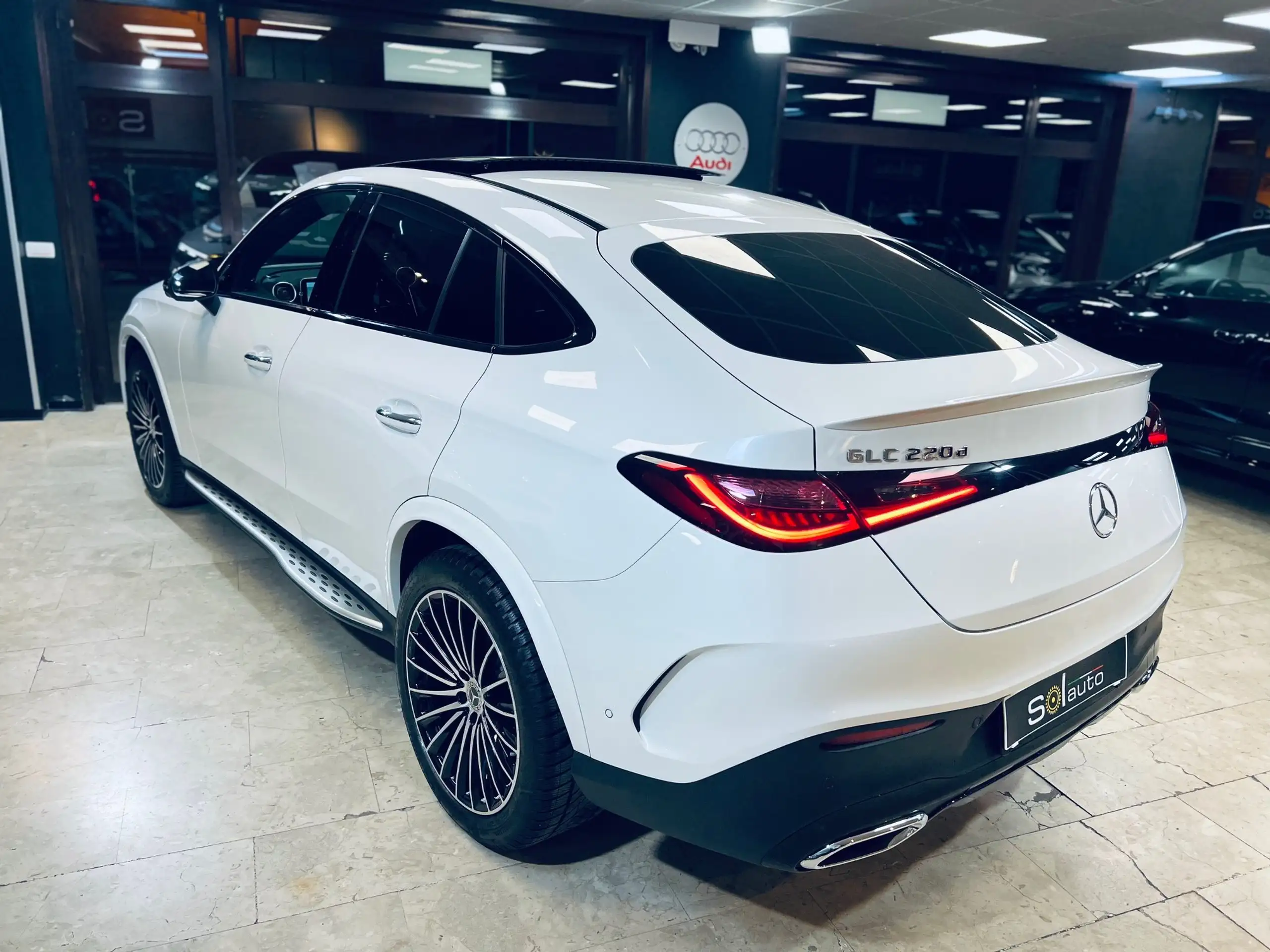 Mercedes-Benz - GLC 220