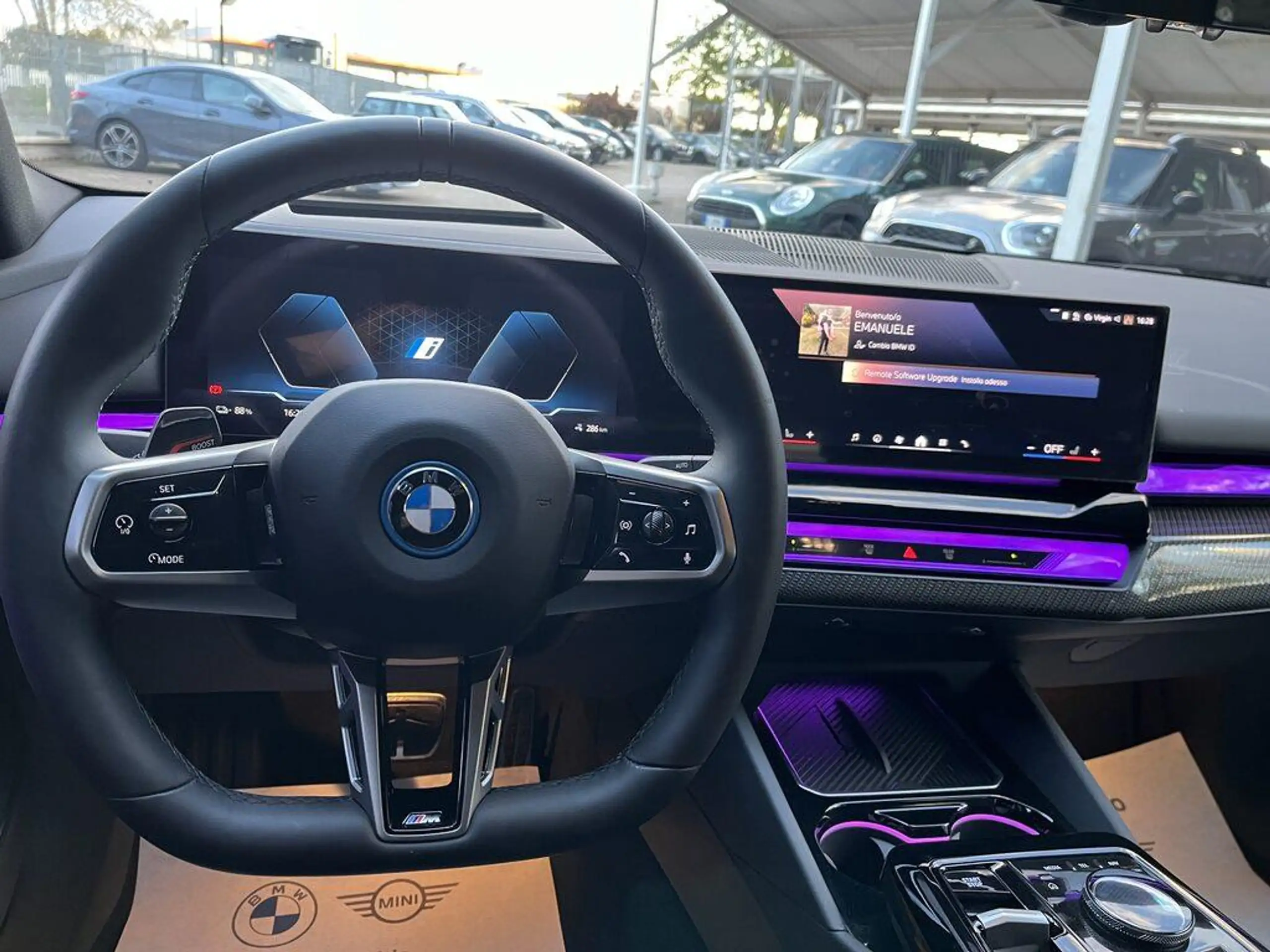 BMW - i5