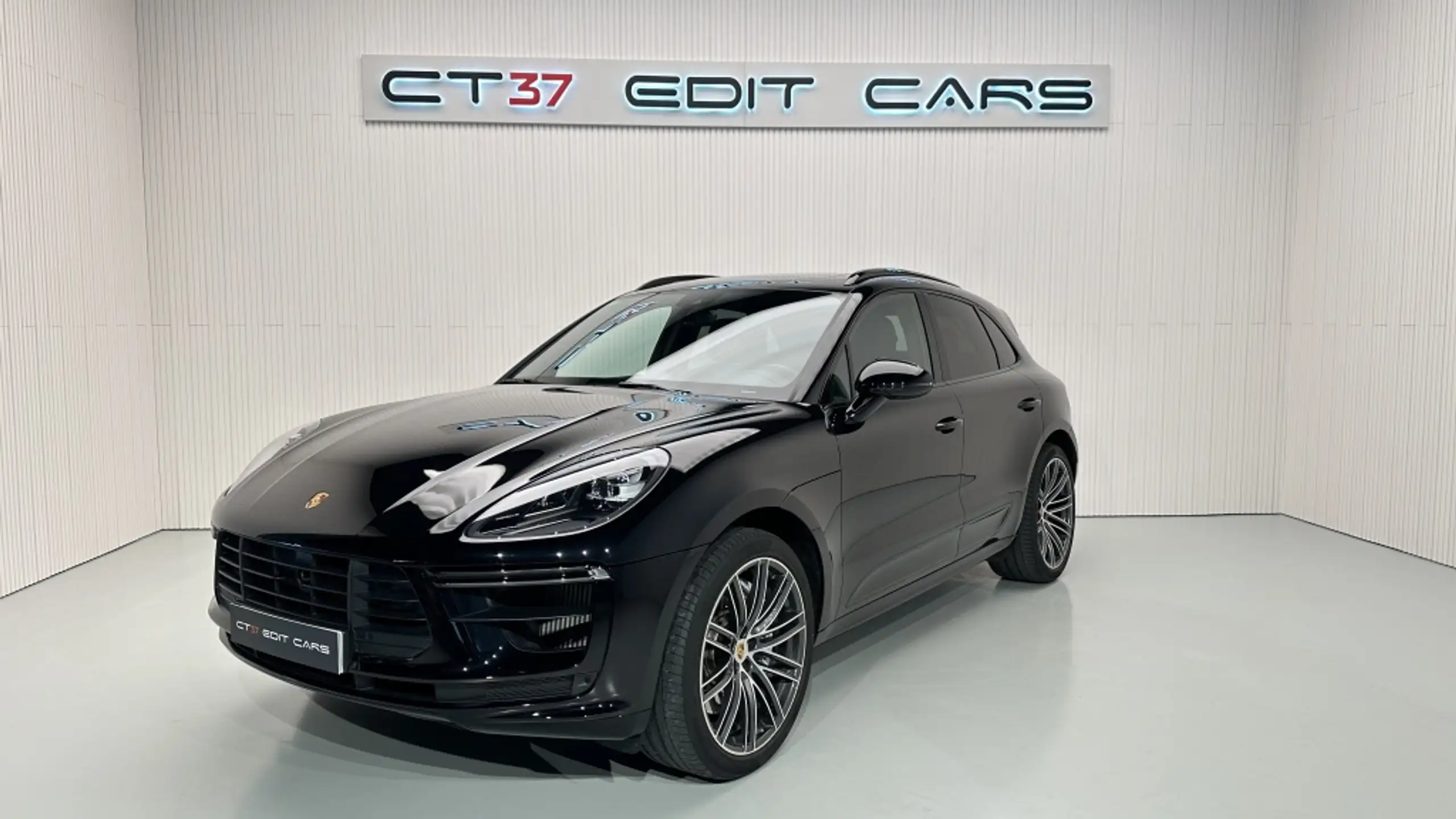 Porsche - Macan