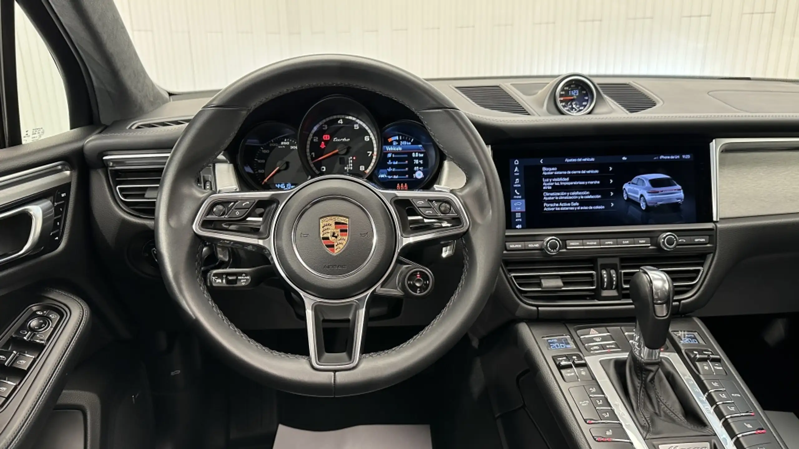 Porsche - Macan