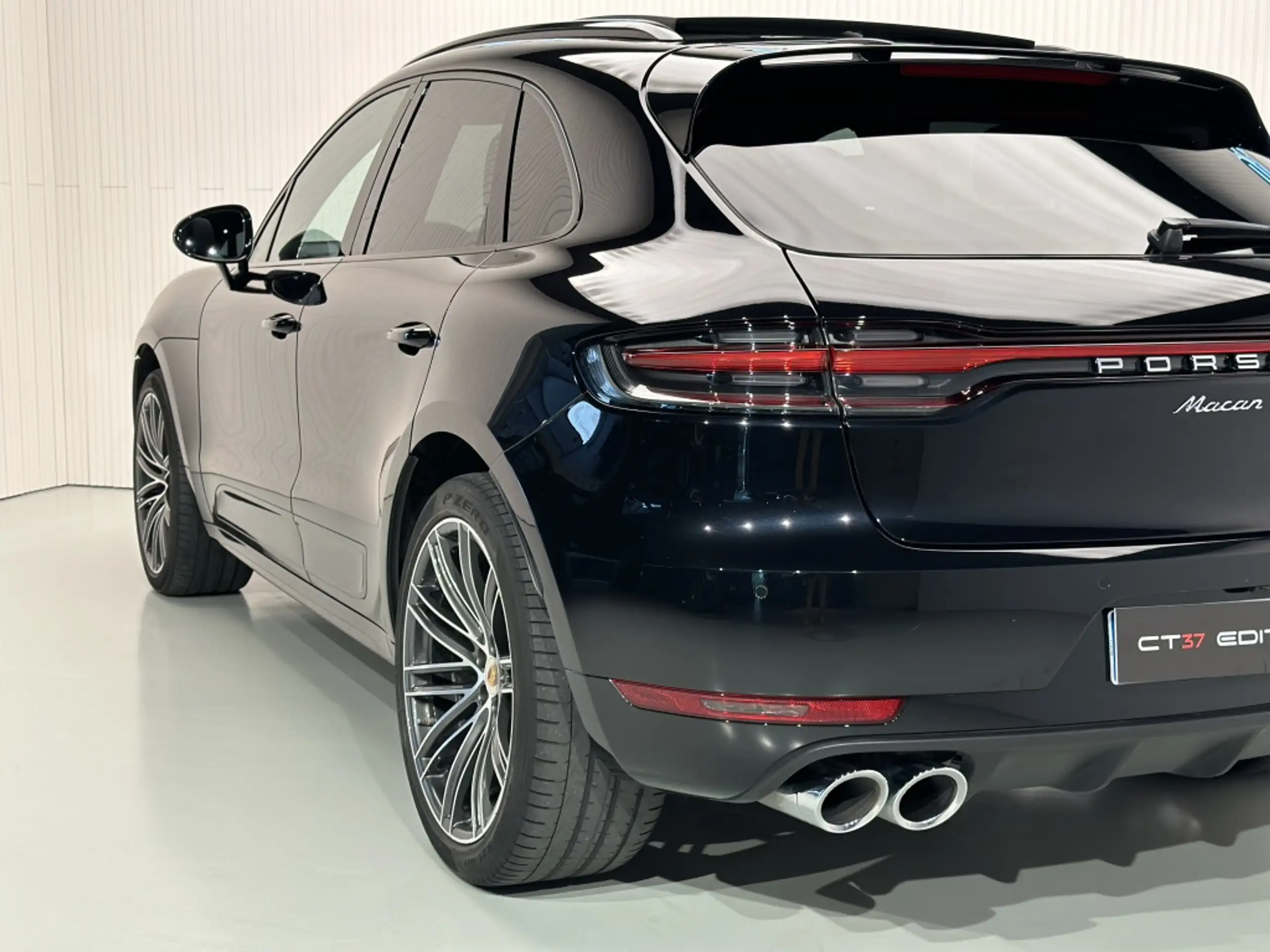 Porsche - Macan