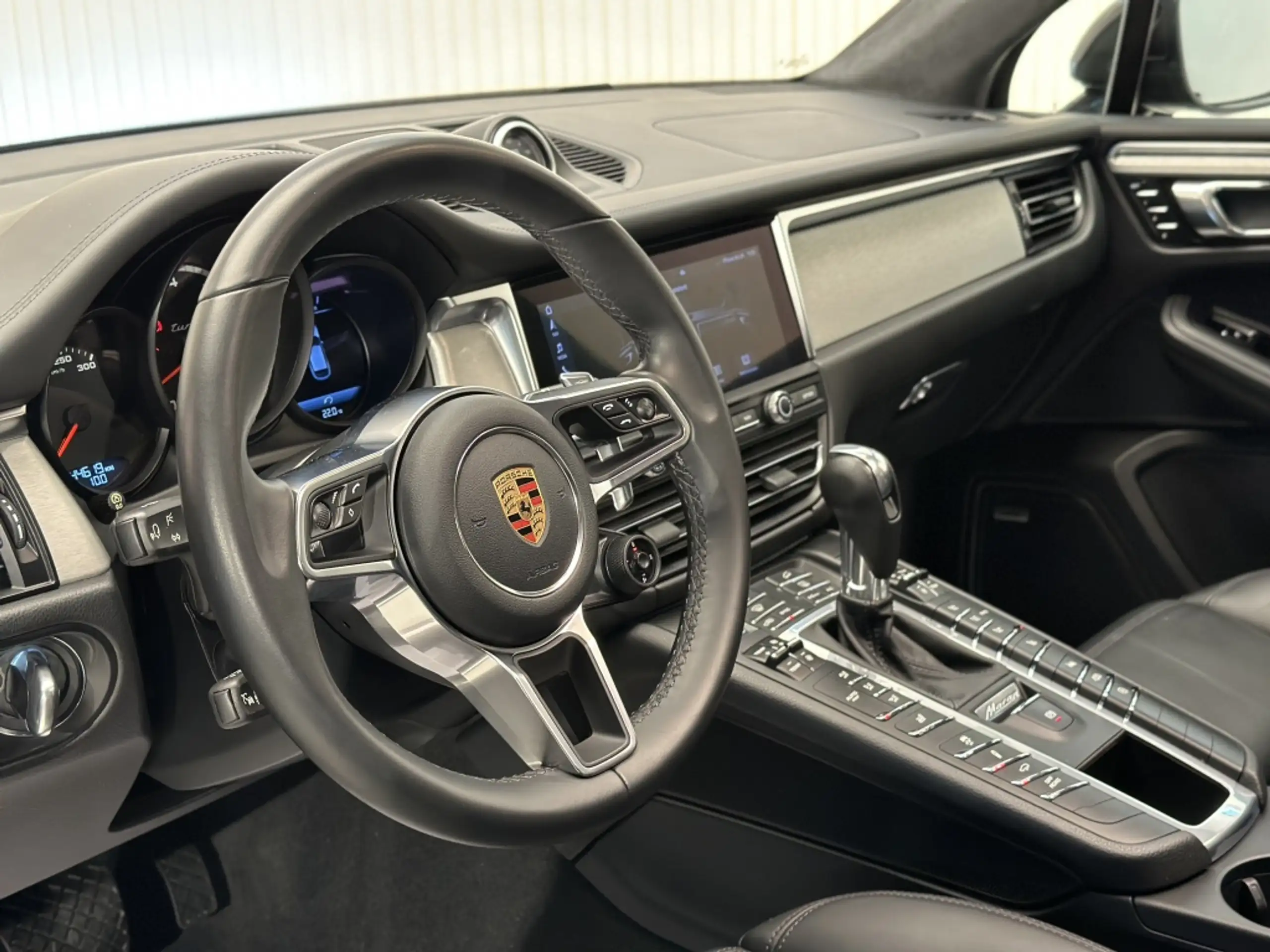 Porsche - Macan