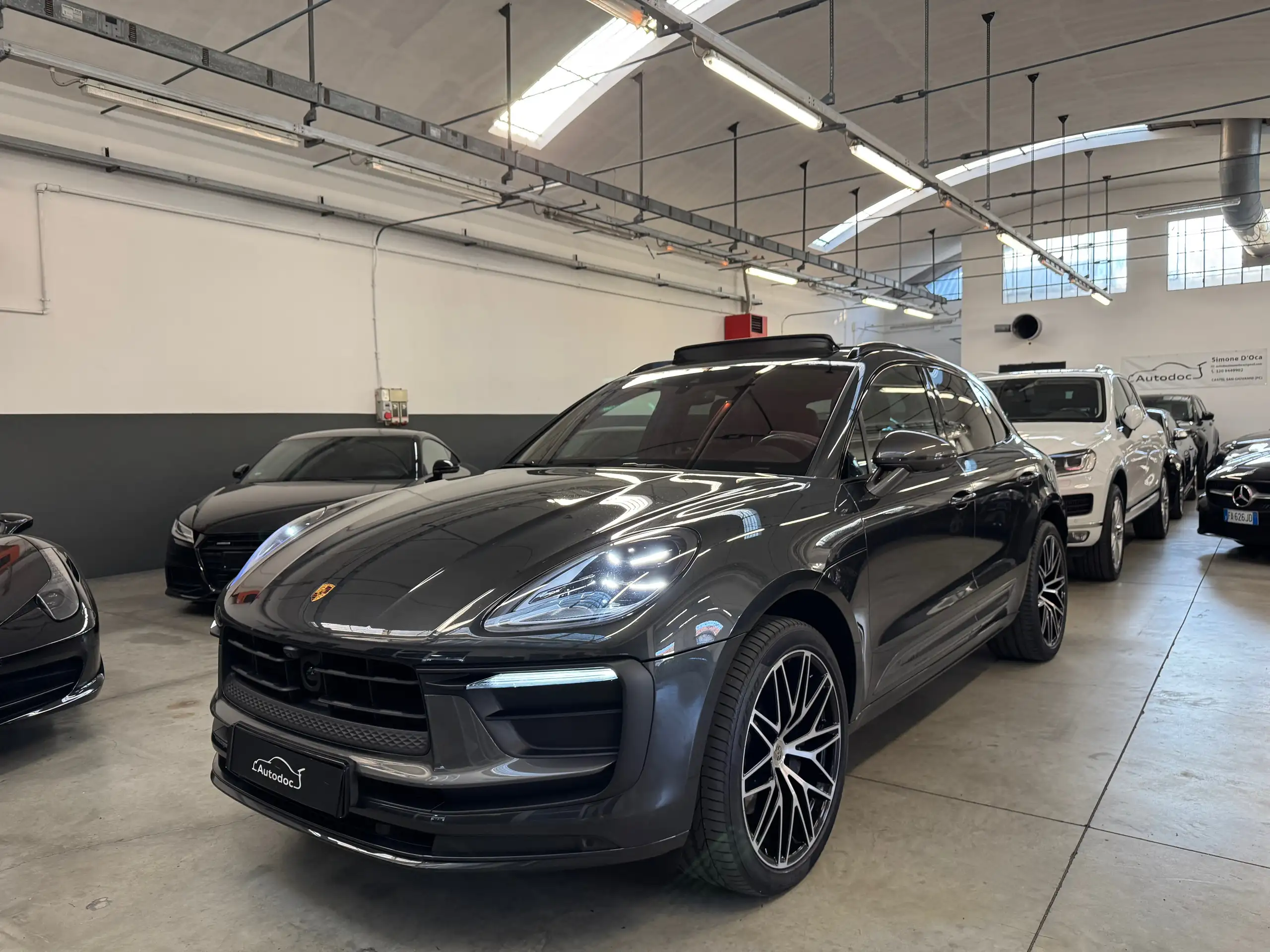 Porsche - Macan