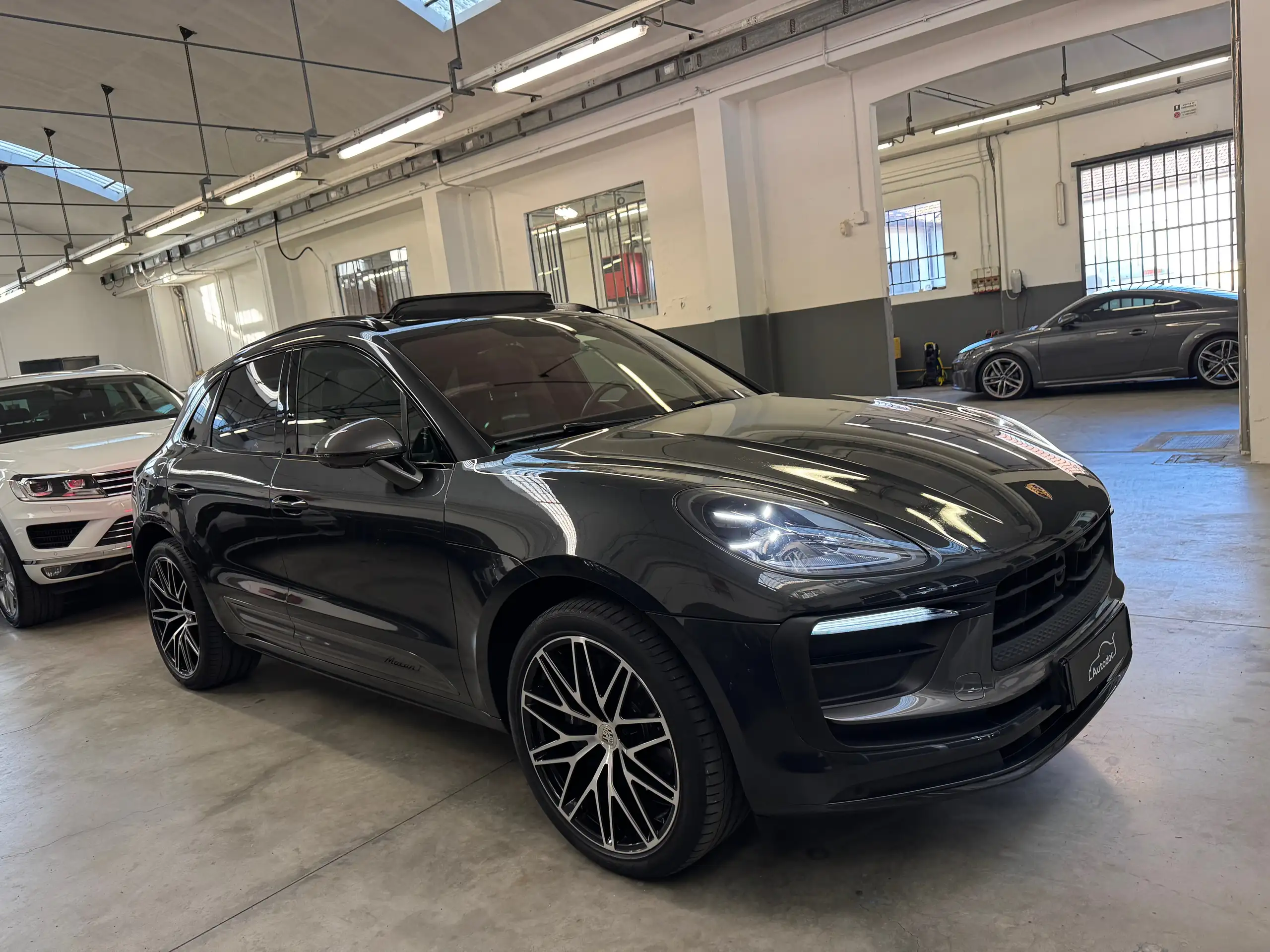 Porsche - Macan