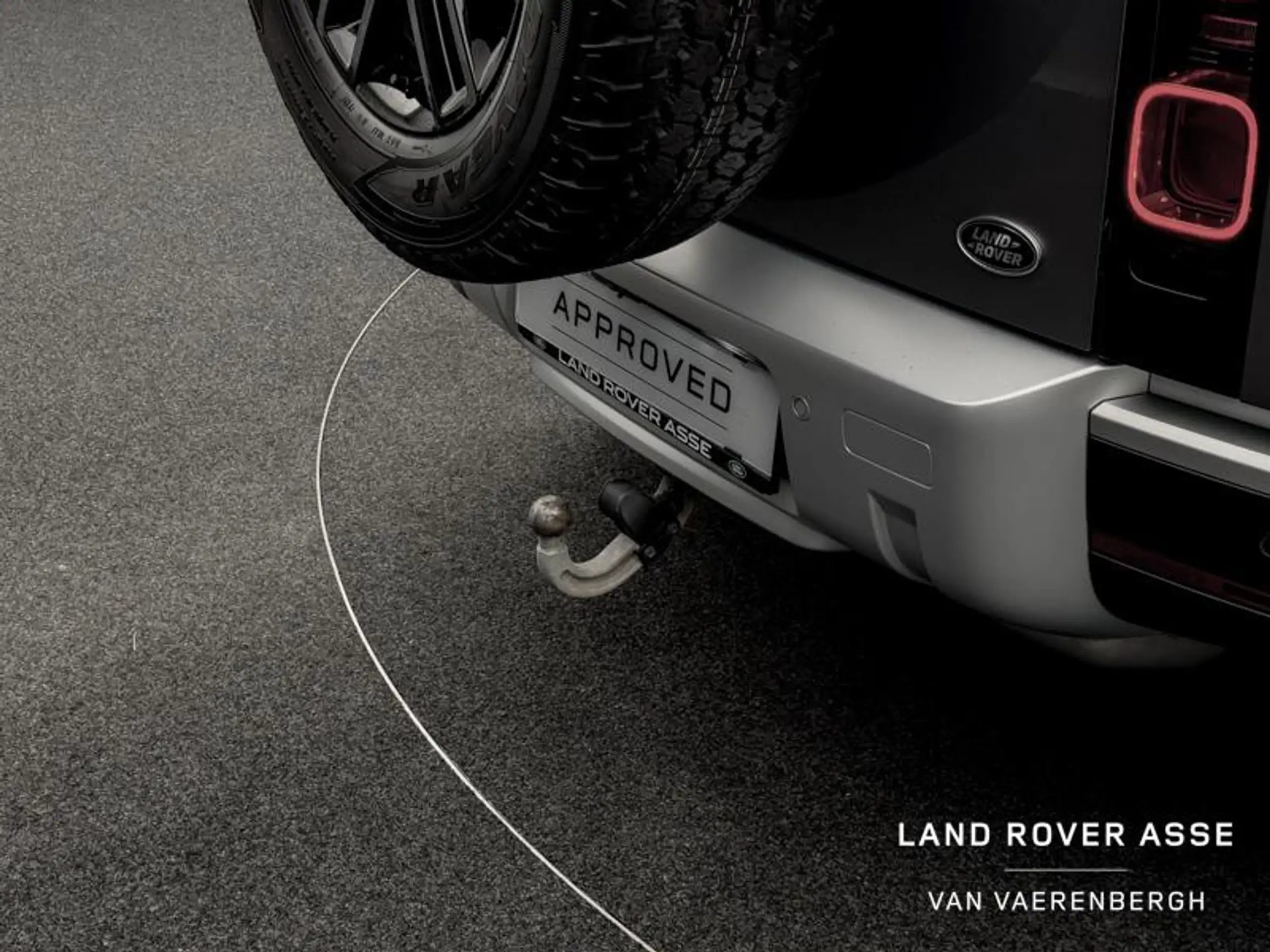 Land Rover - Defender