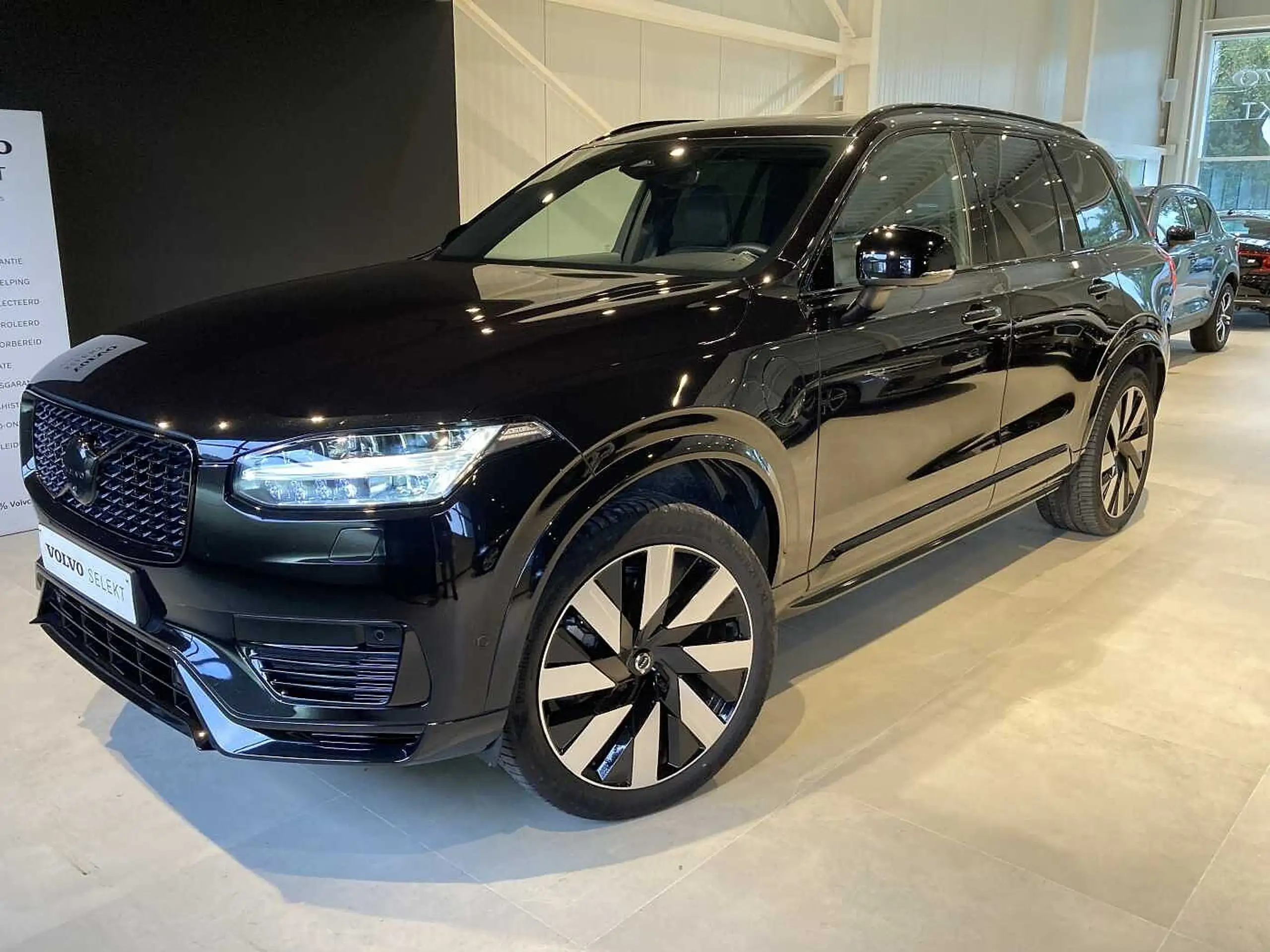 Volvo - XC90