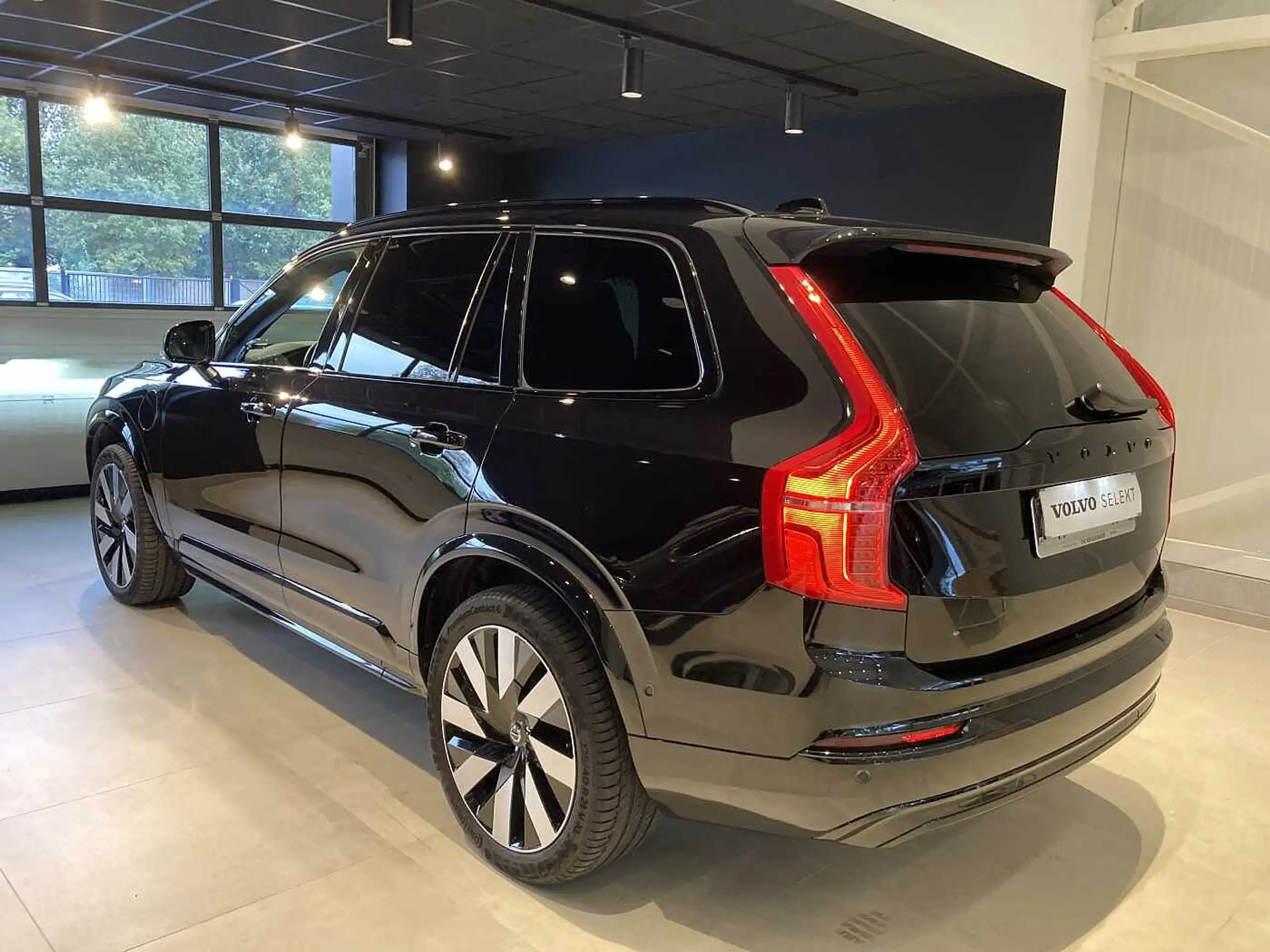 Volvo - XC90