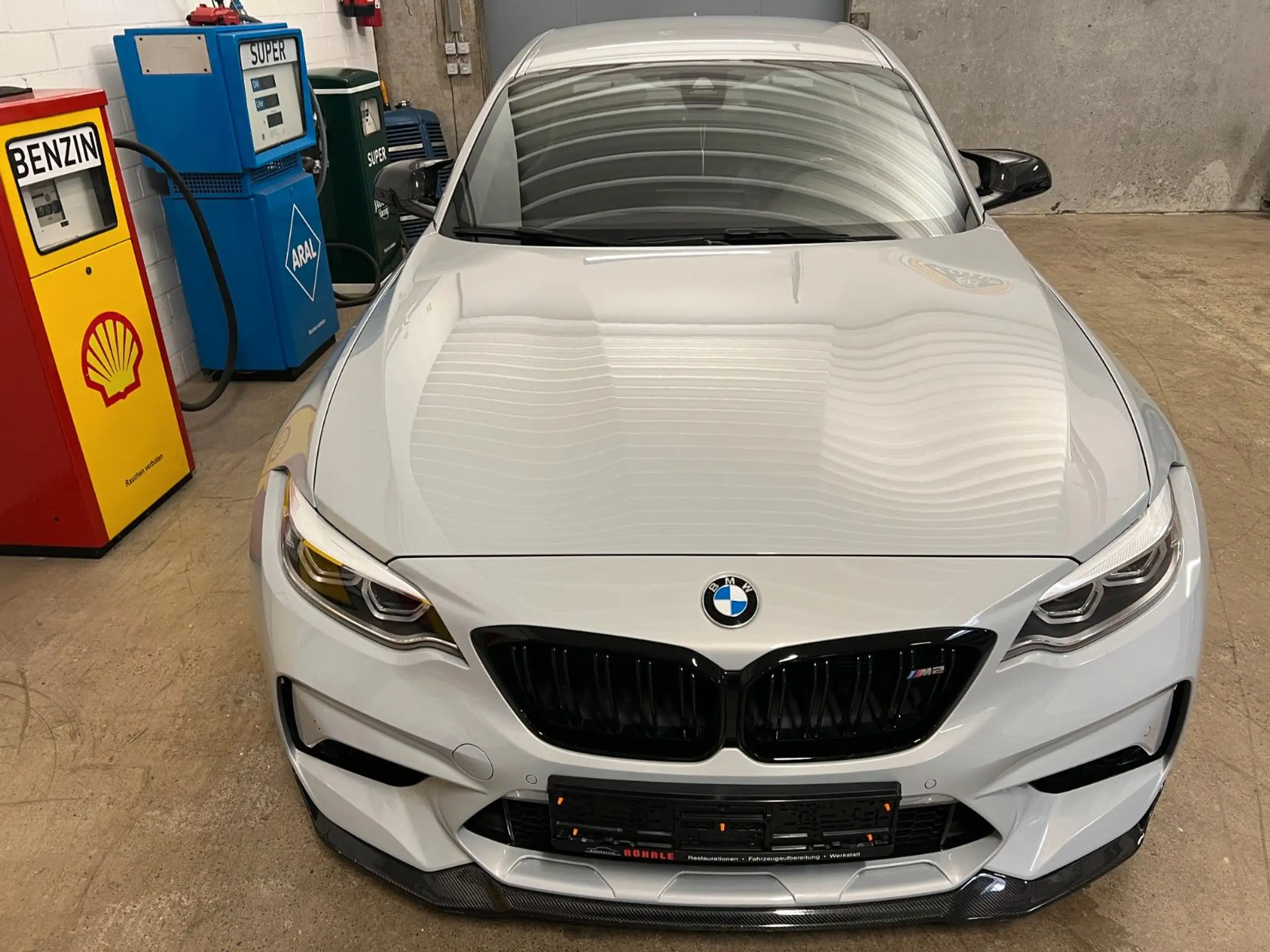 BMW - M2