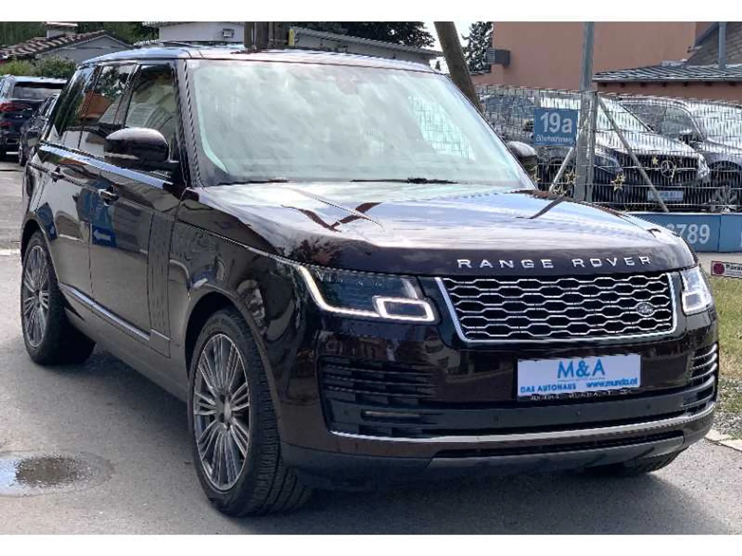 Land Rover - Range Rover