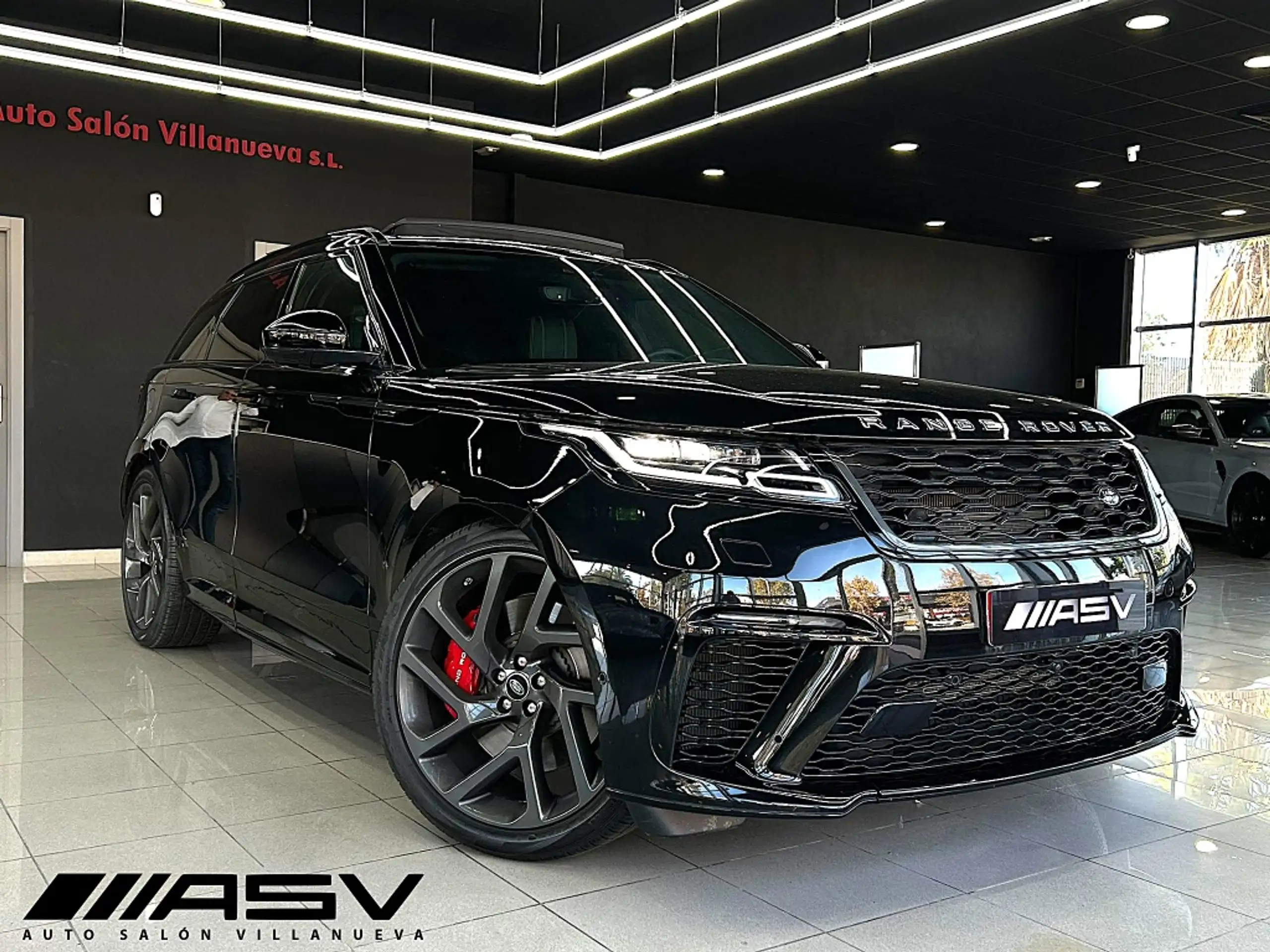 Land Rover - Range Rover Velar